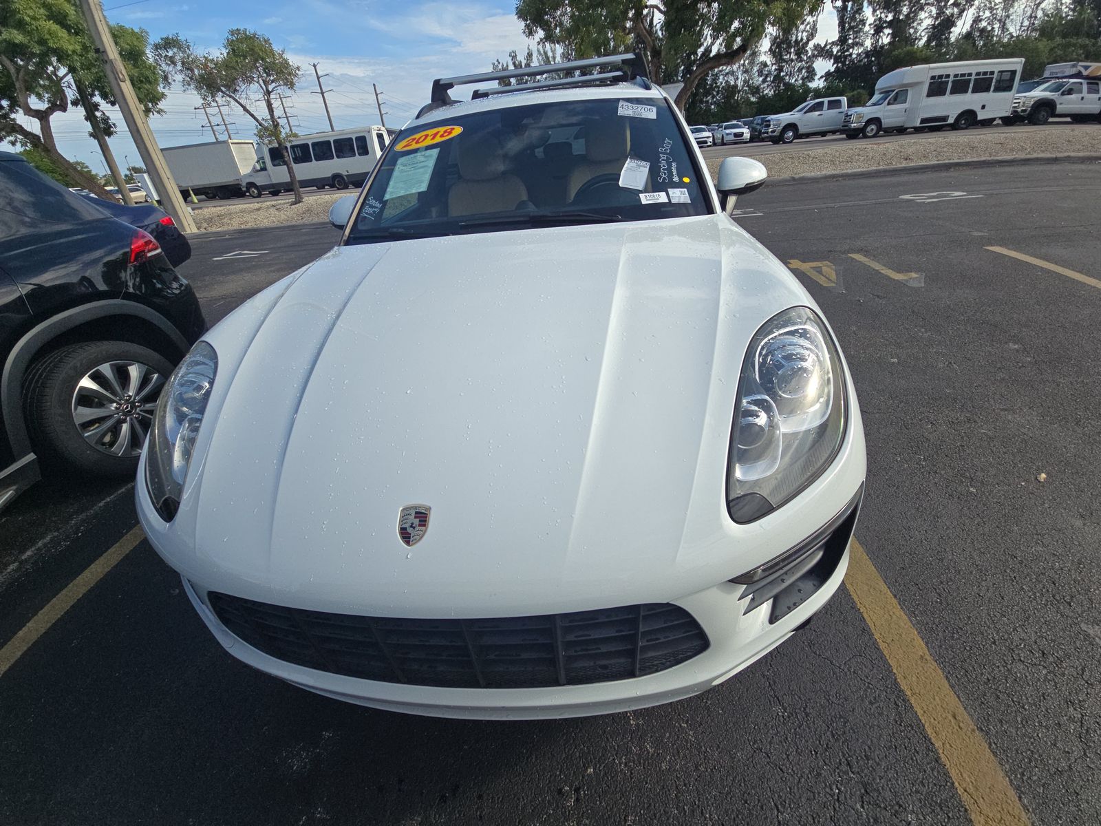 2018 Porsche Macan Base AWD