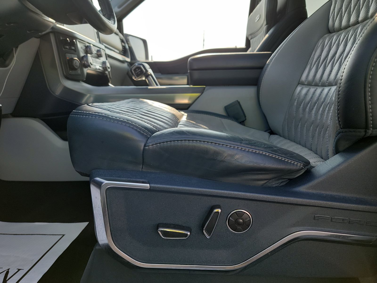 2022 Ford F-150 Hybrid Limited AWD
