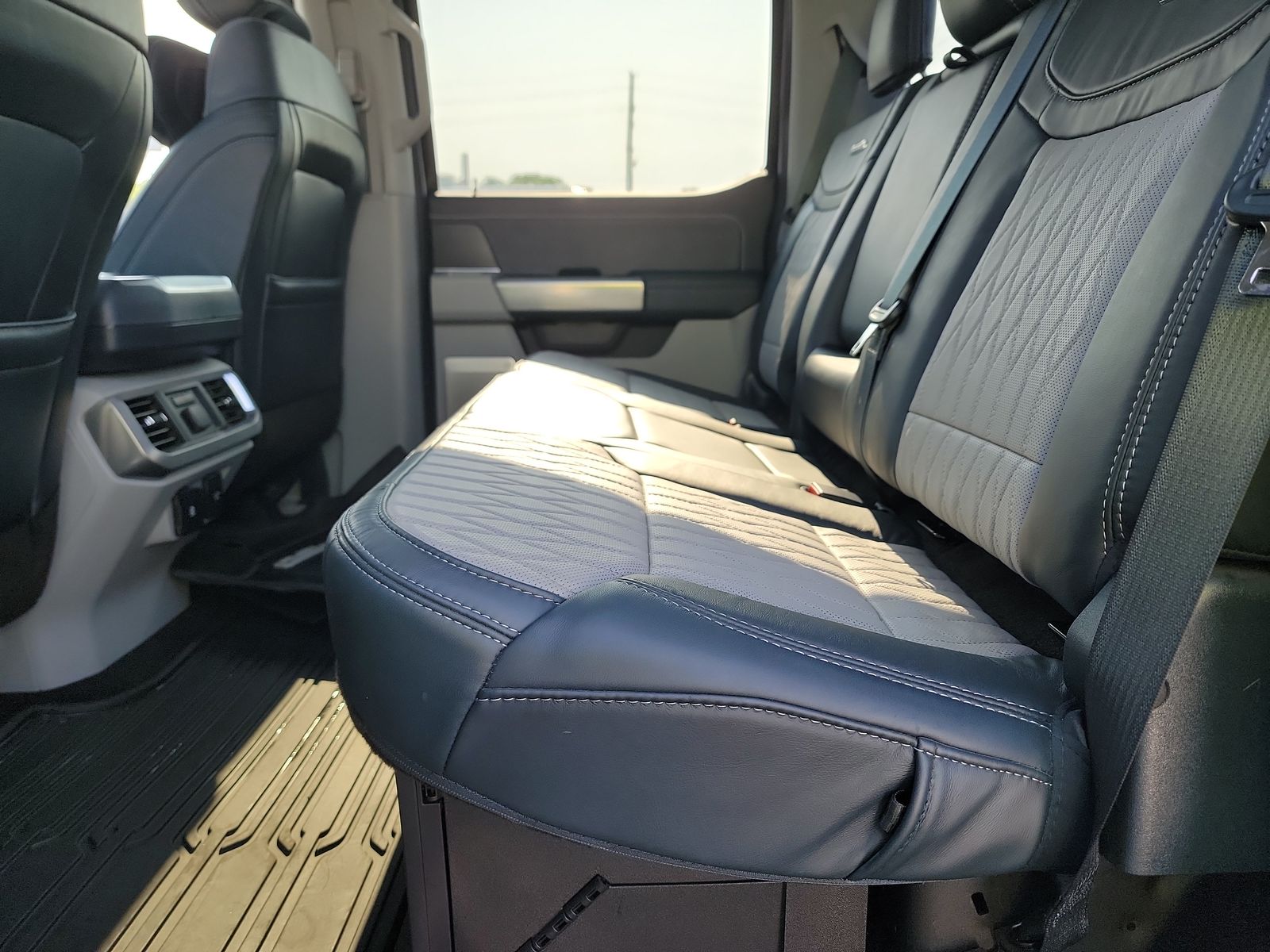 2022 Ford F-150 Hybrid Limited AWD
