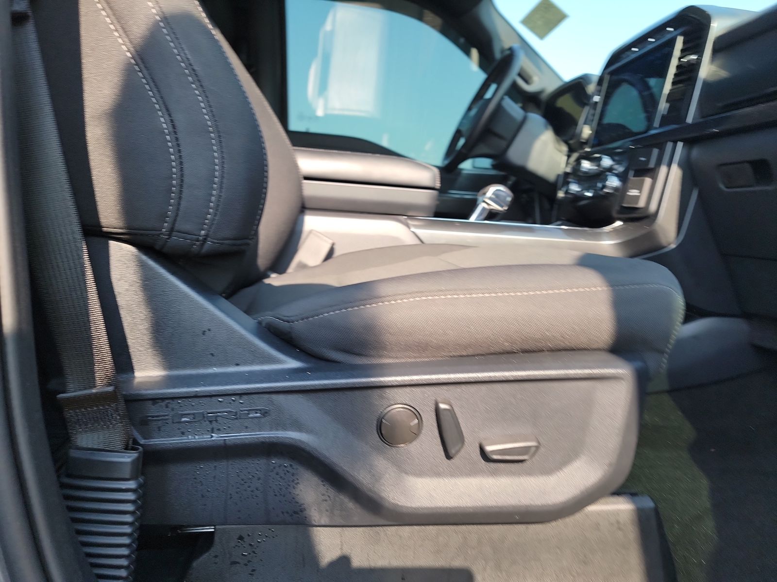 2022 Ford F-150 XLT AWD
