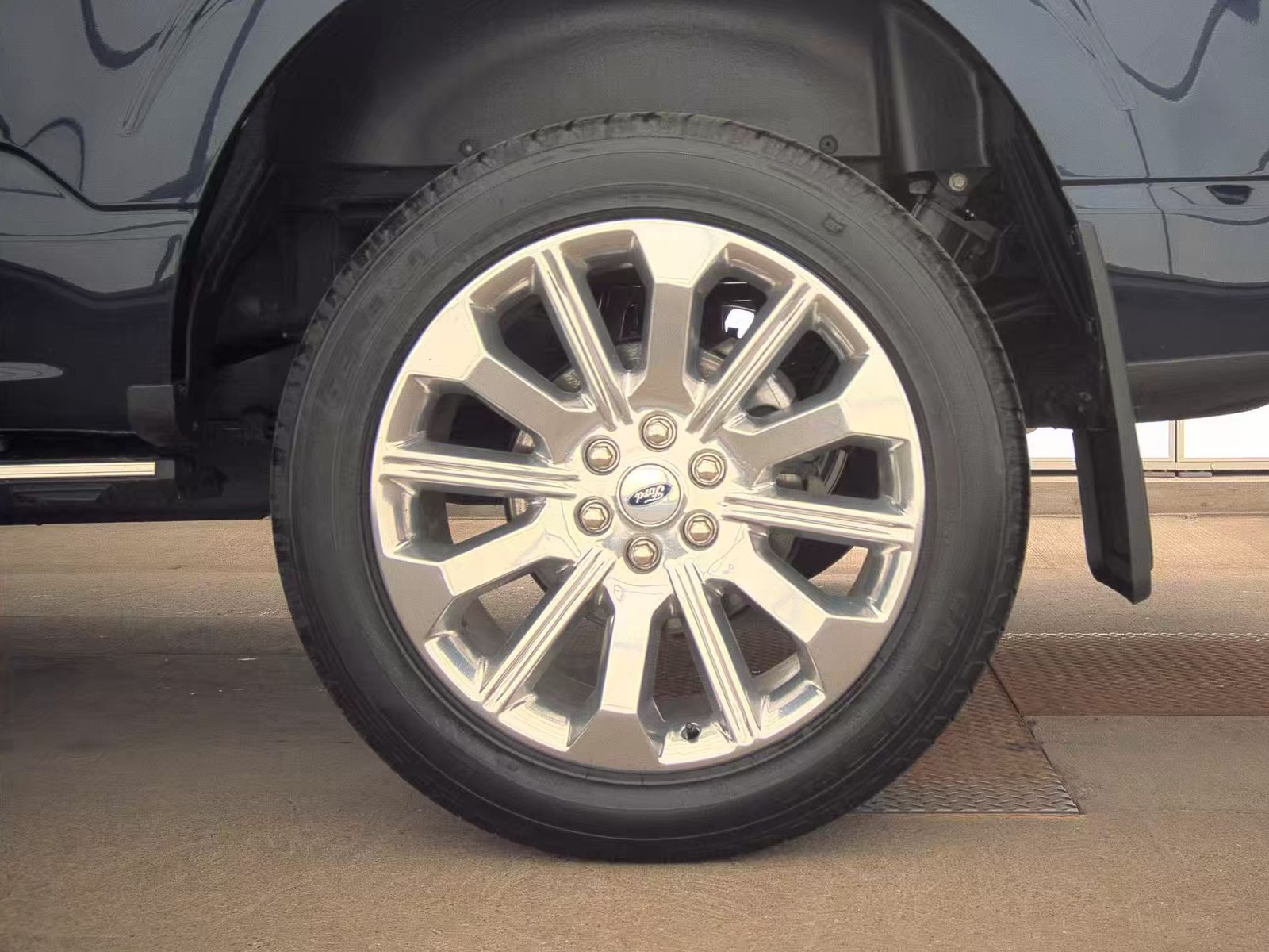 2022 Ford F-150 Hybrid Limited AWD