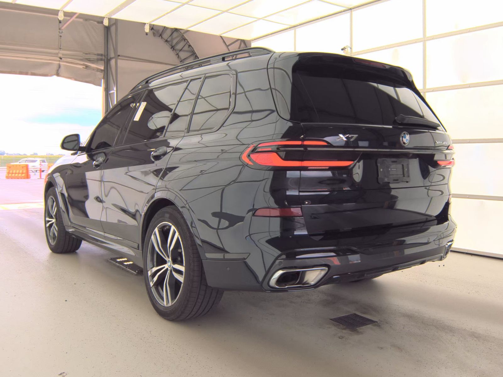 2025 BMW X7 xDrive40i AWD