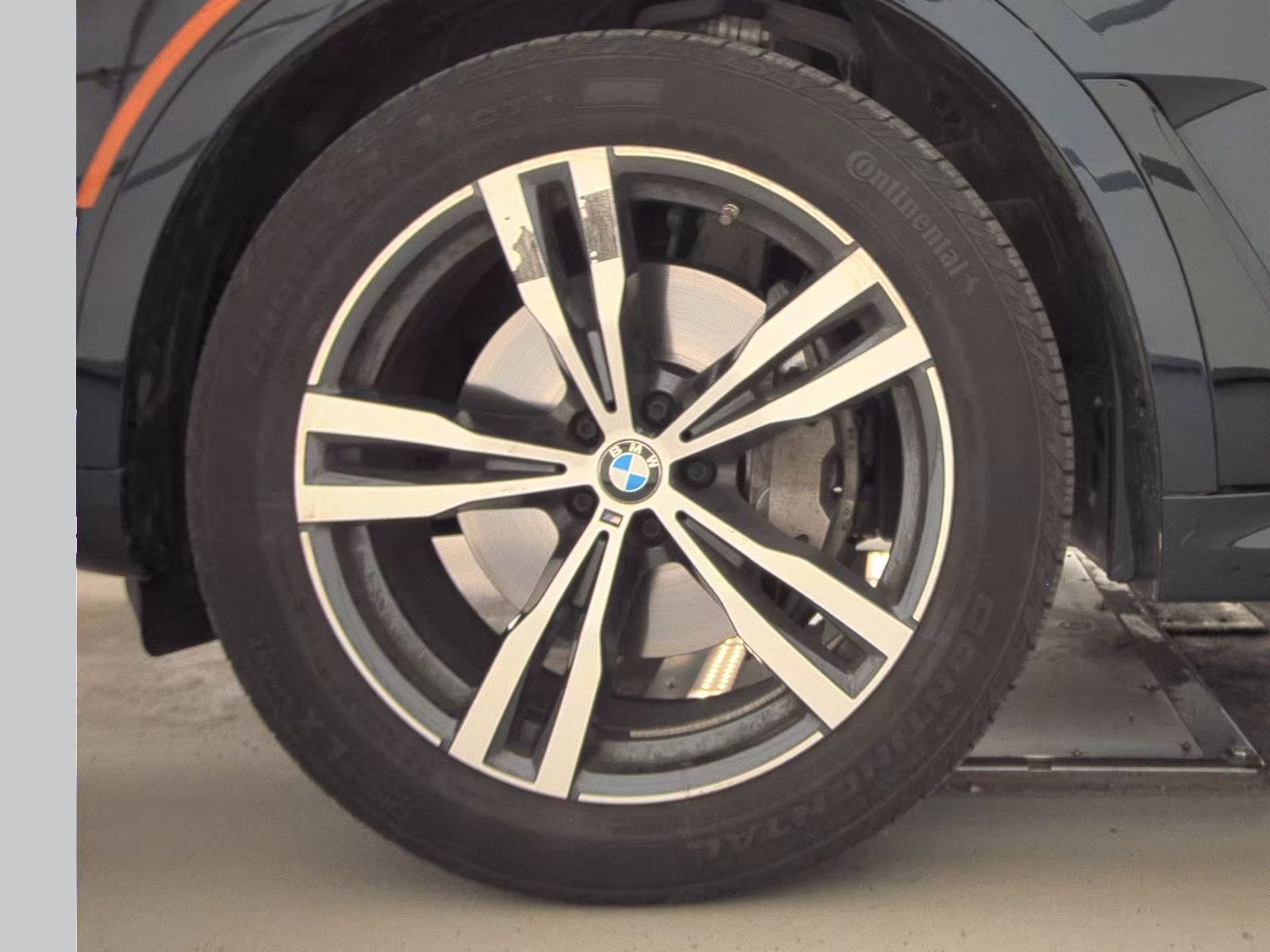 2025 BMW X7 xDrive40i AWD