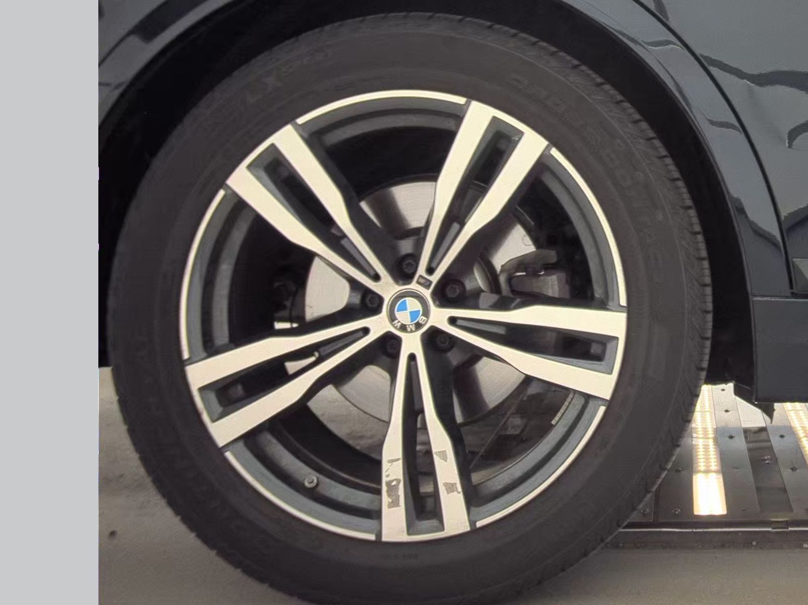 2025 BMW X7 xDrive40i AWD