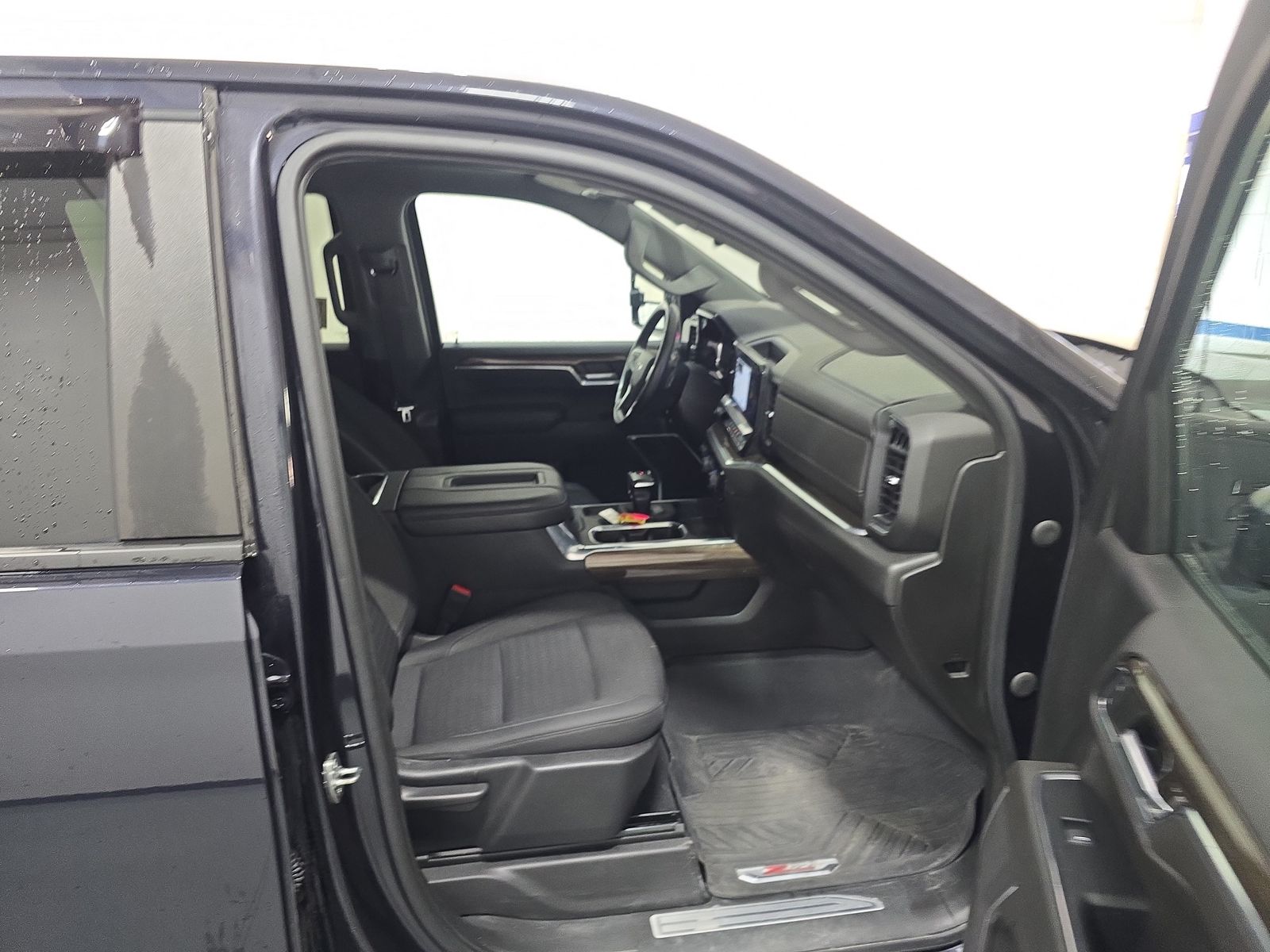 2022 Chevrolet Silverado 1500 RST AWD