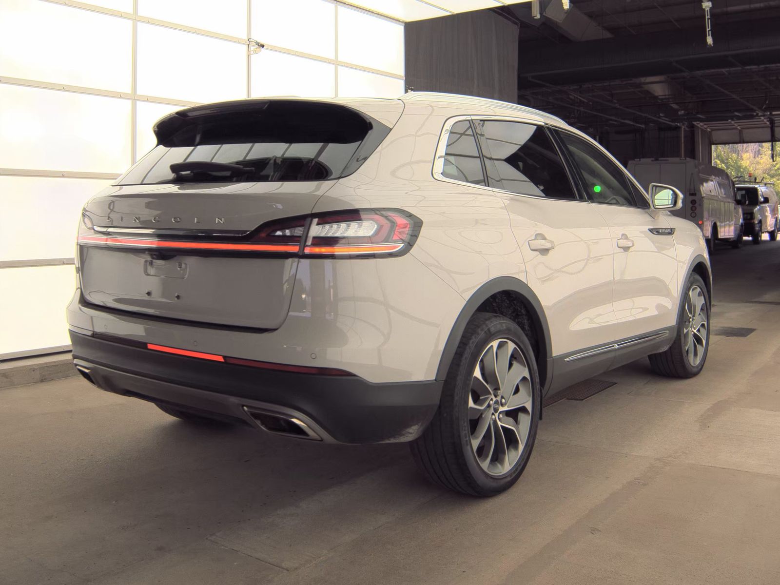 2022 Lincoln Nautilus Reserve AWD