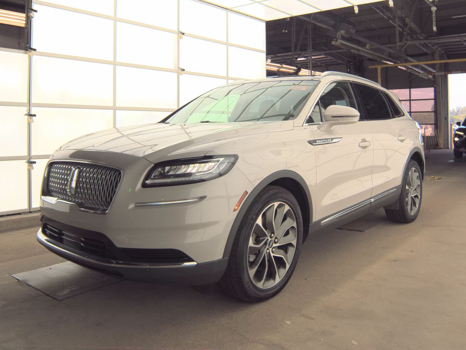 2022 Lincoln Nautilus Reserve AWD