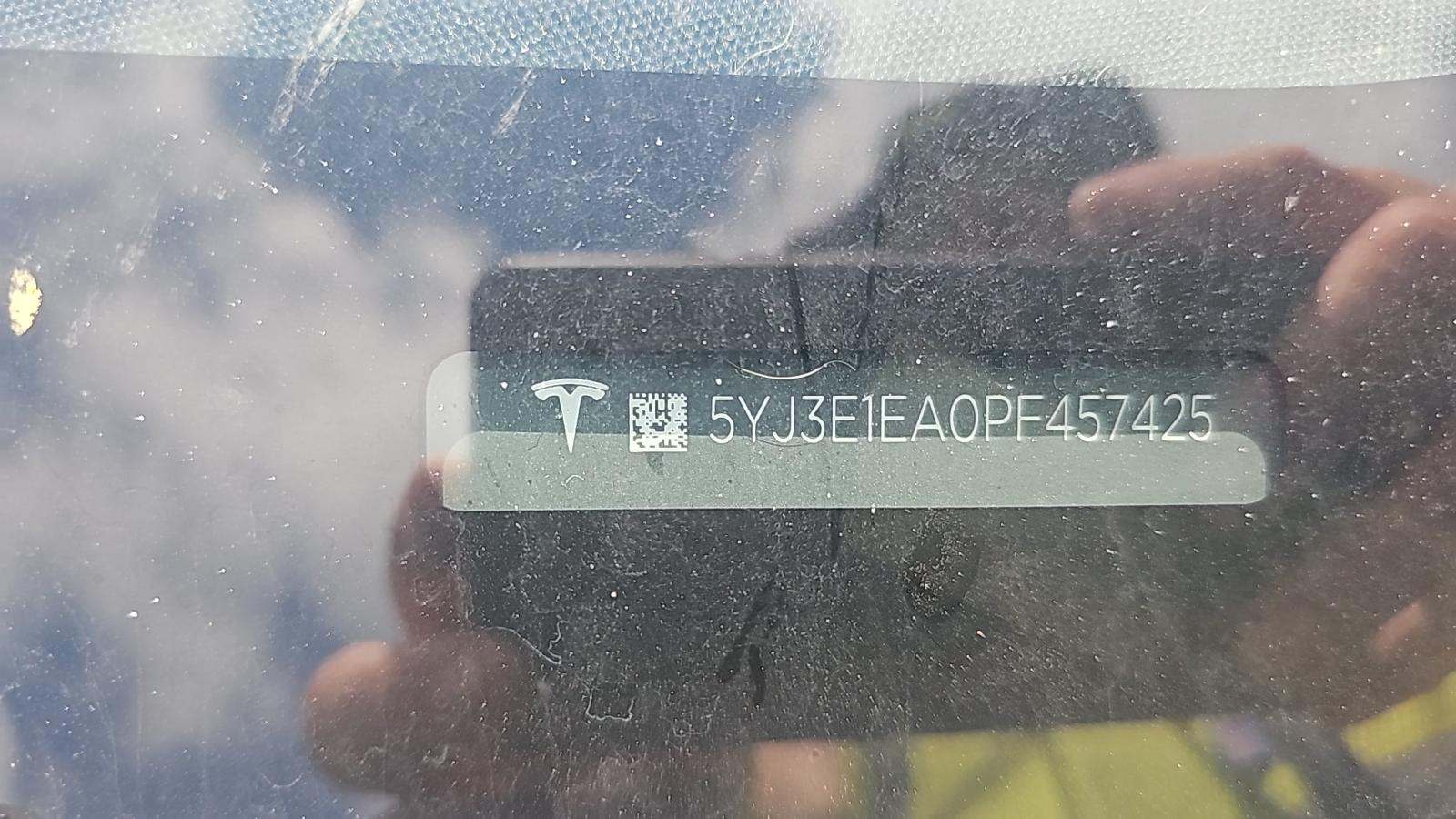 2023 Tesla Model 3 Standard Range RWD