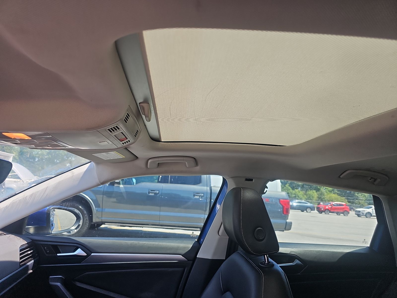 2022 Volkswagen Jetta 1.5T SE FWD
