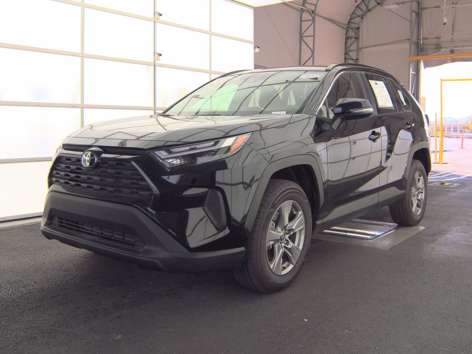 2024 Toyota RAV4 XLE FWD