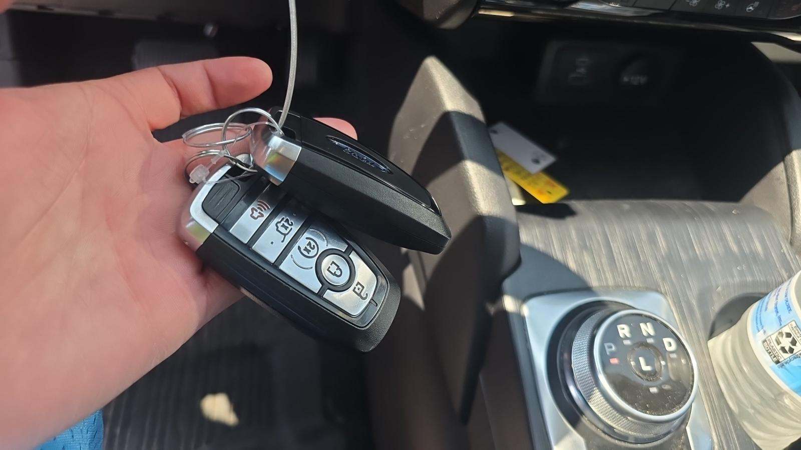 2022 Ford Escape Hybrid SEL FWD