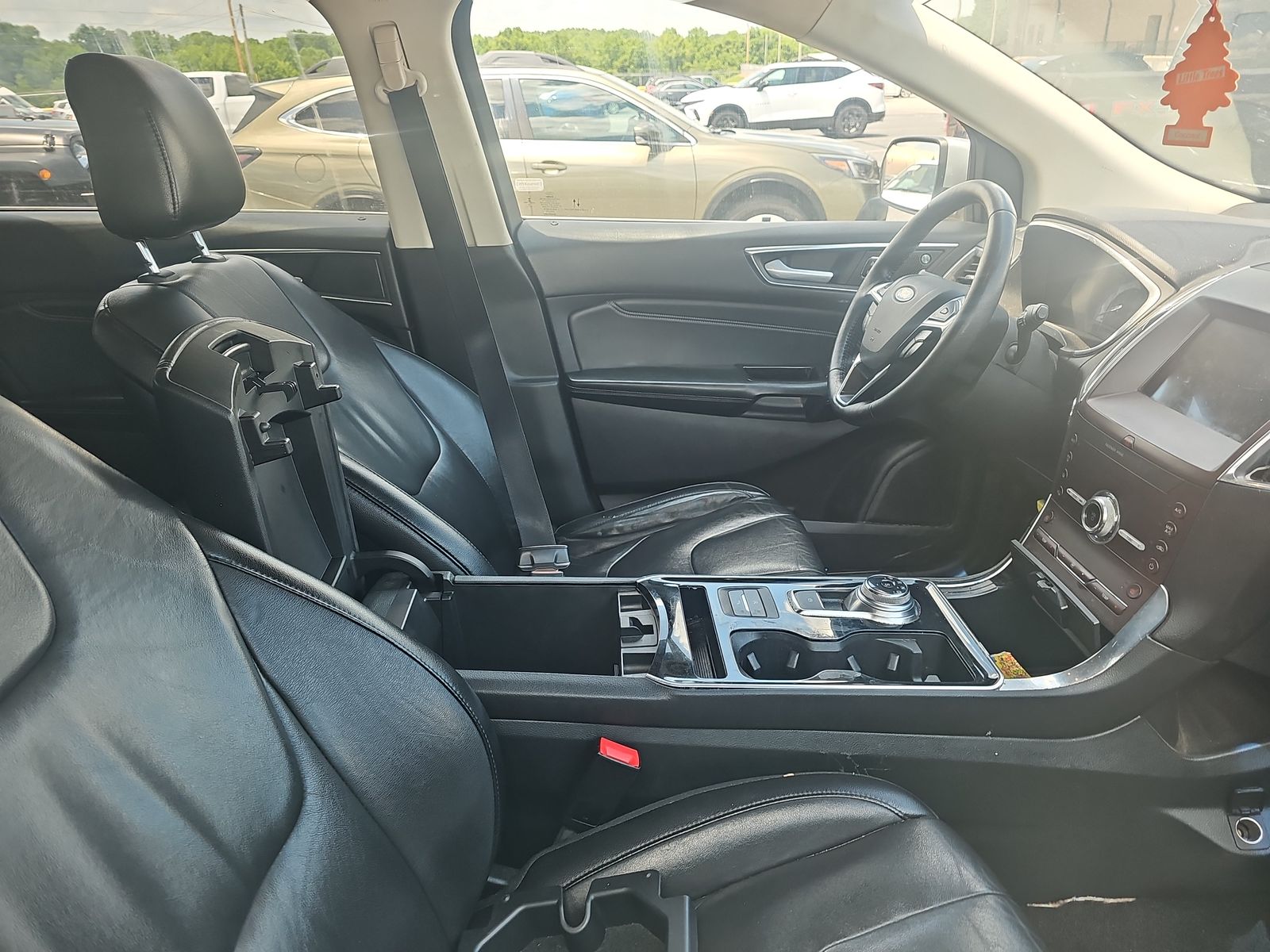 2020 Ford Edge Titanium FWD