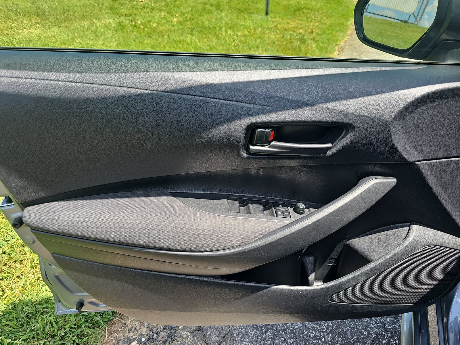 2023 Toyota Corolla LE FWD
