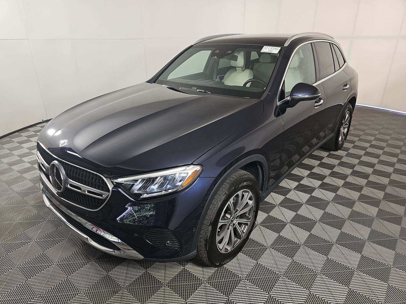 2023 Mercedes-Benz GLC 300