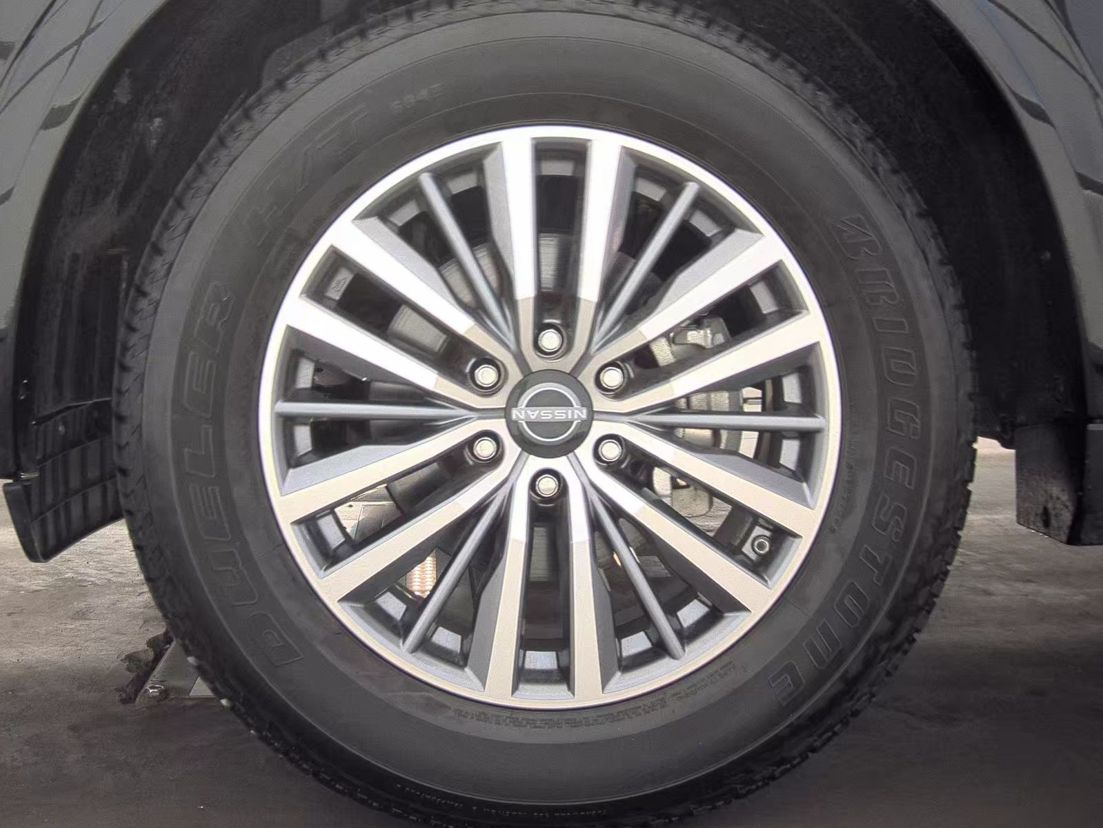 NISSAN ARMADA - 10