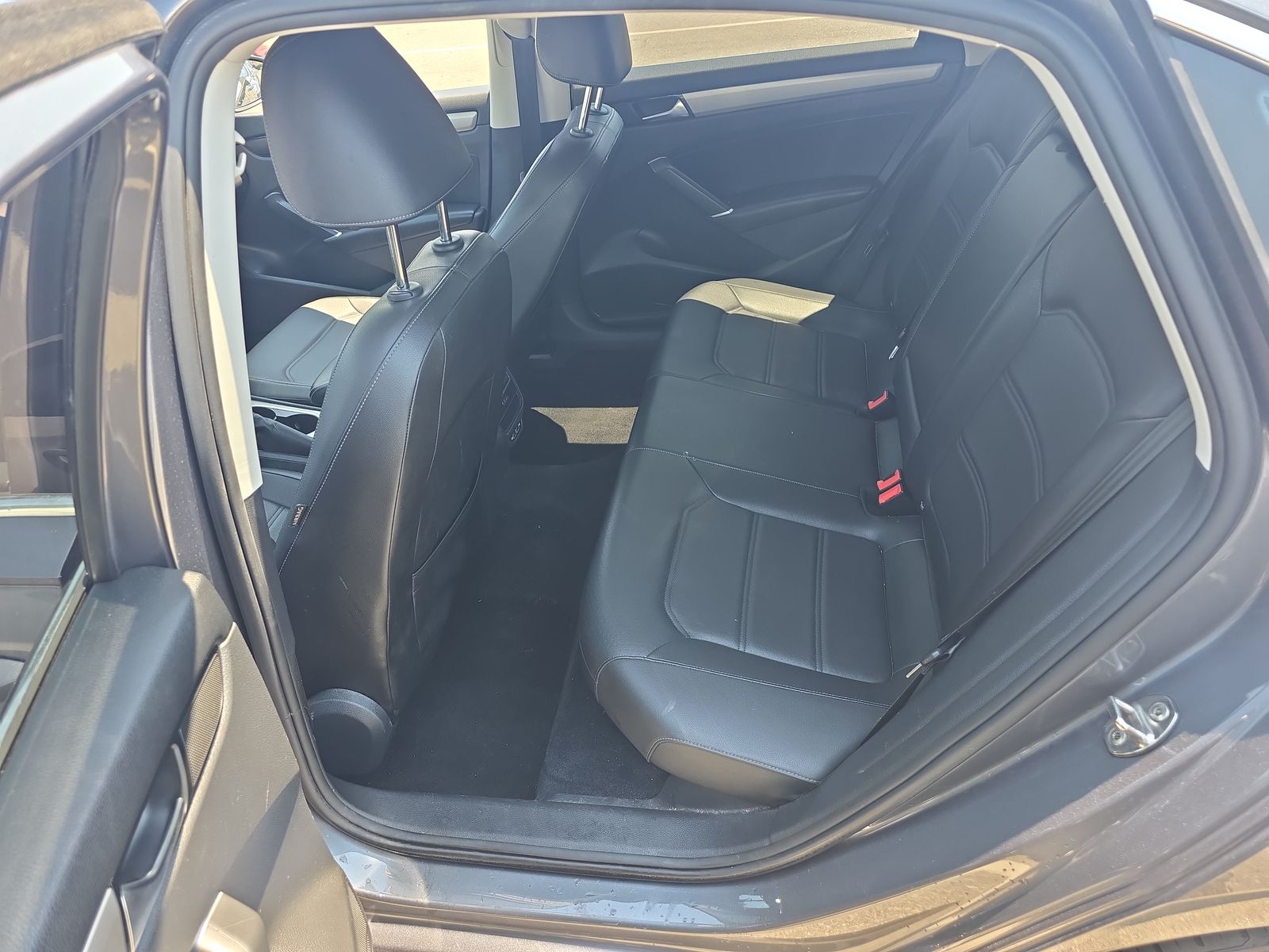 2022 Volkswagen Passat 2.0T SE FWD