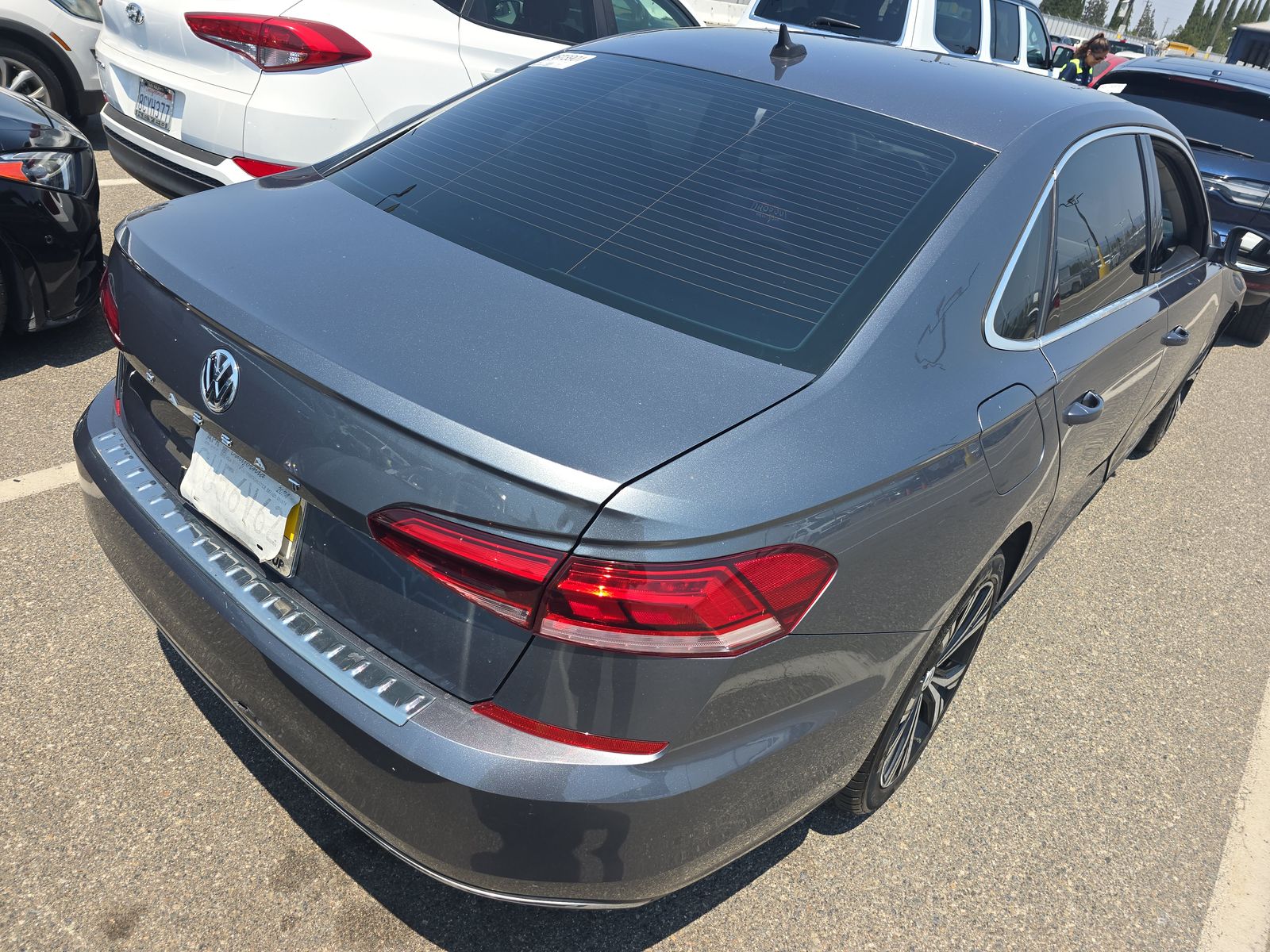 2022 Volkswagen Passat 2.0T SE FWD