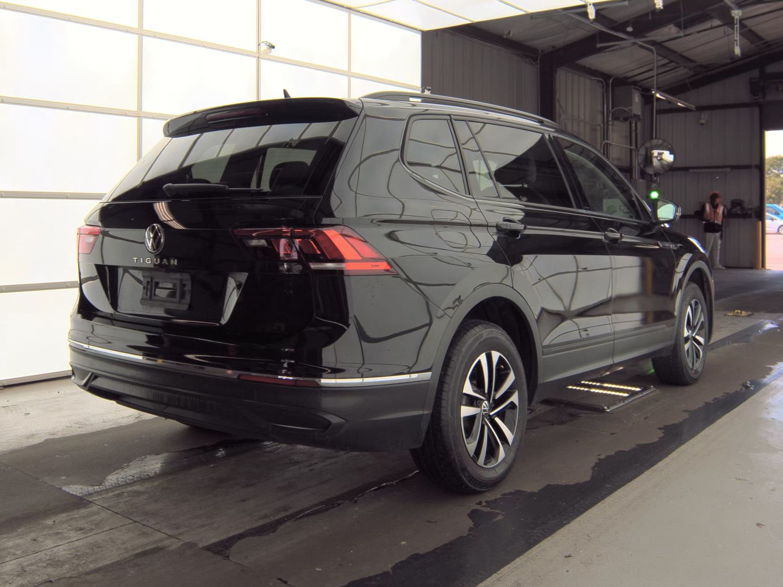 2022 Volkswagen Tiguan 2.0T S FWD