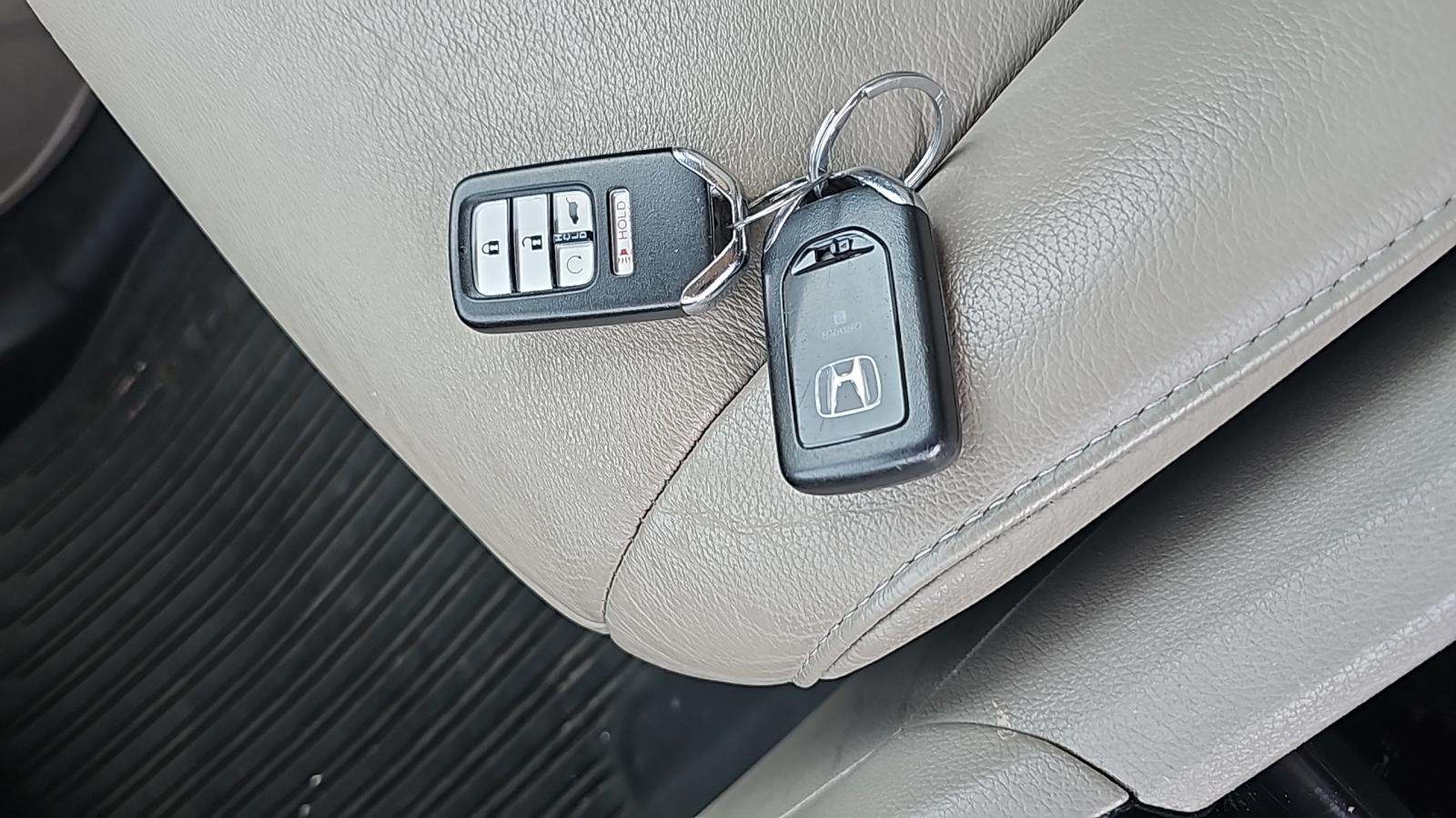 2016 Honda Pilot Touring FWD