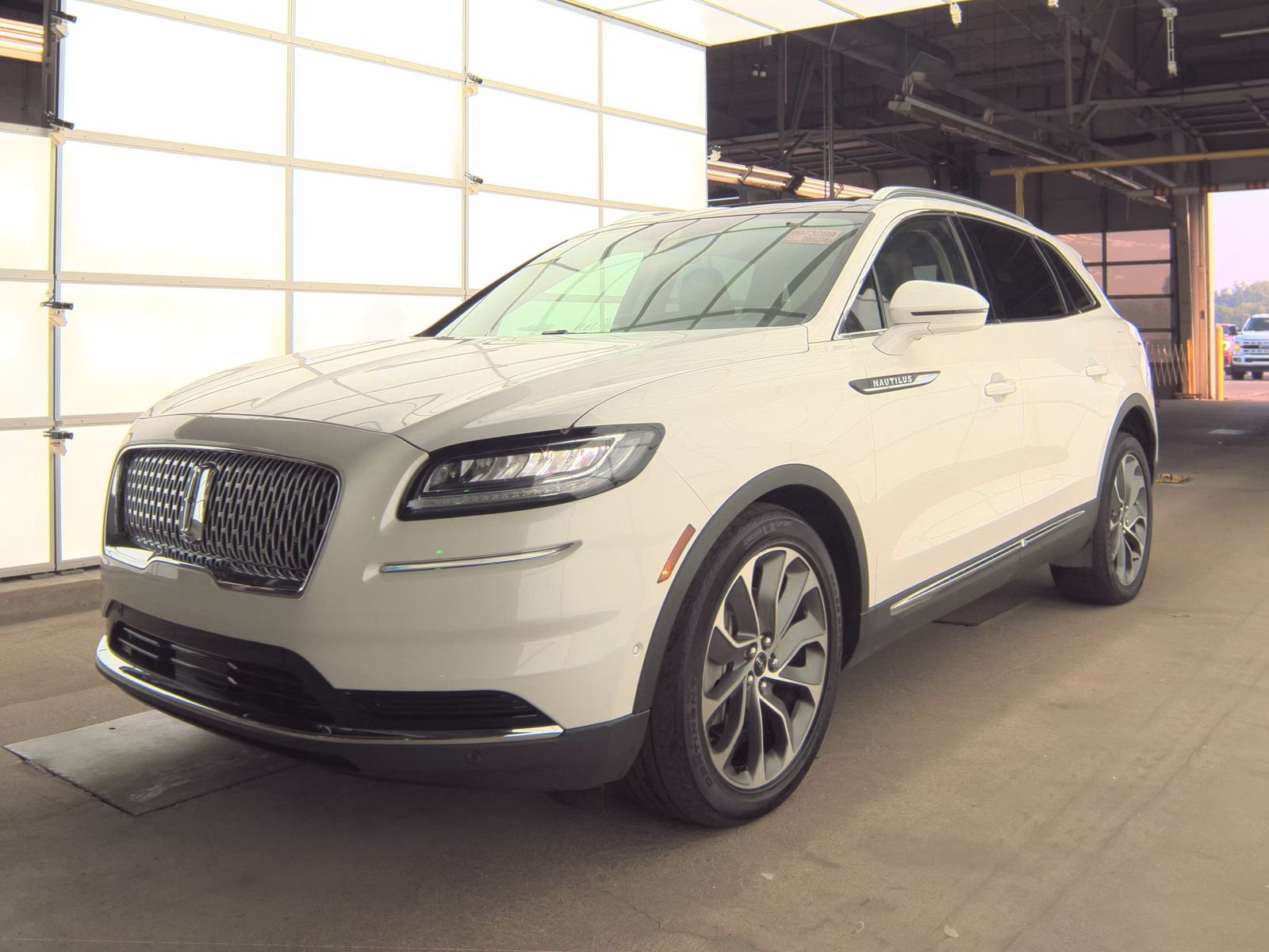 2022 Lincoln Nautilus Reserve AWD