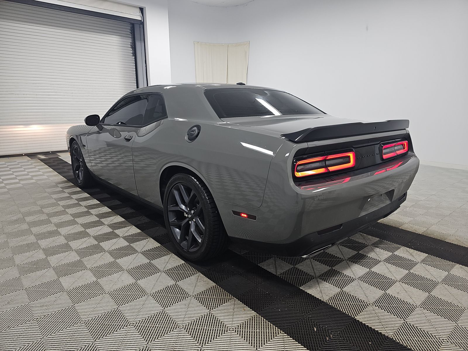 2023 Dodge Challenger R/T RWD