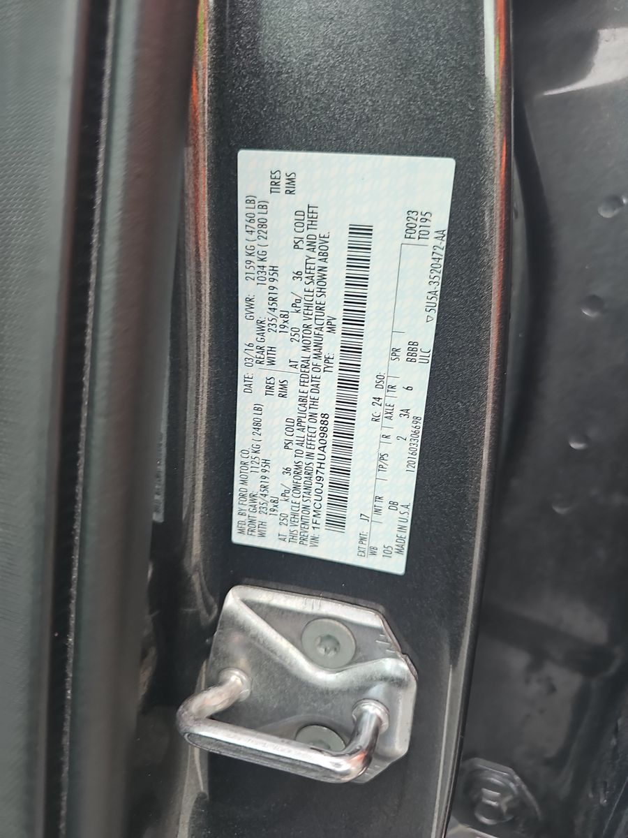 2017 Ford Escape Titanium FWD