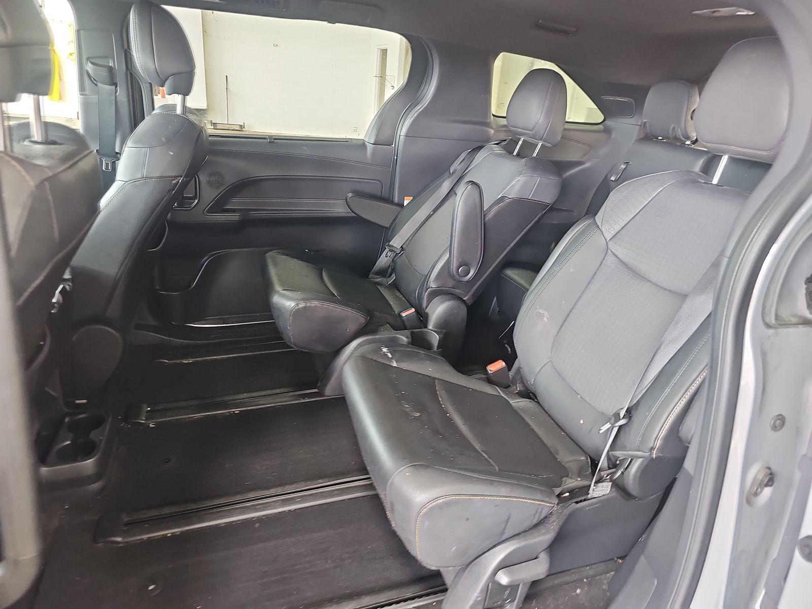 2022 Toyota Sienna Woodland Edition AWD