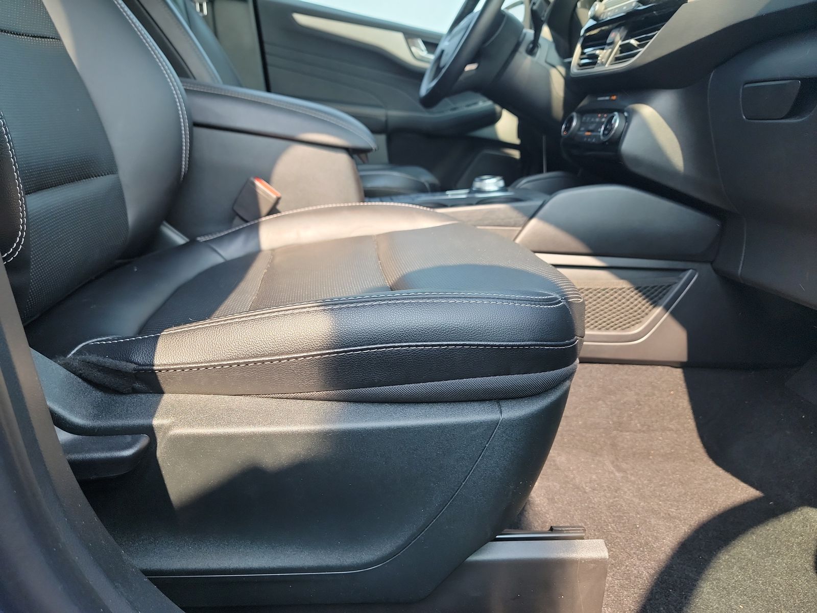 2022 Ford Escape Hybrid SEL FWD
