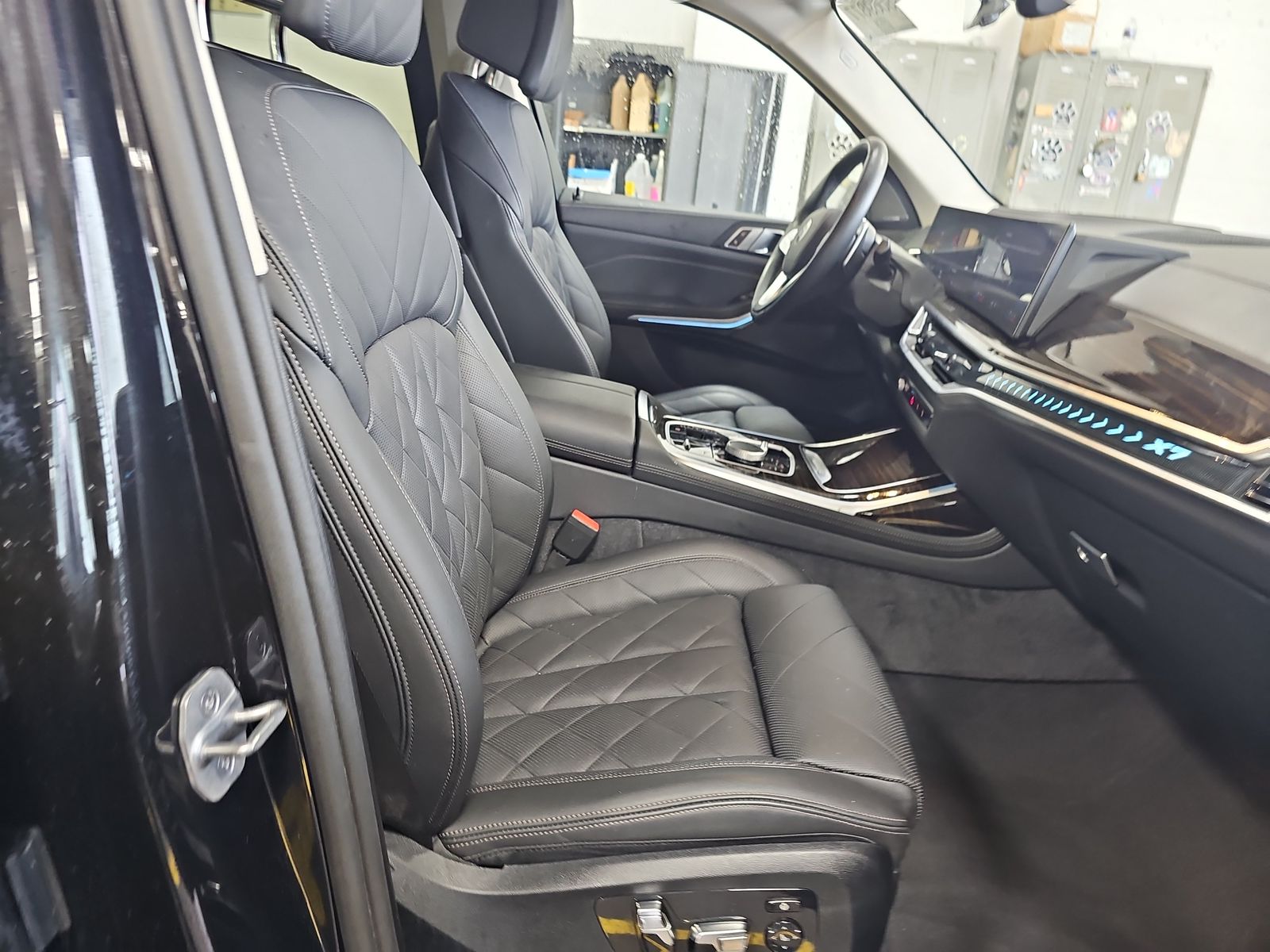 2024 BMW X7 xDrive40i AWD