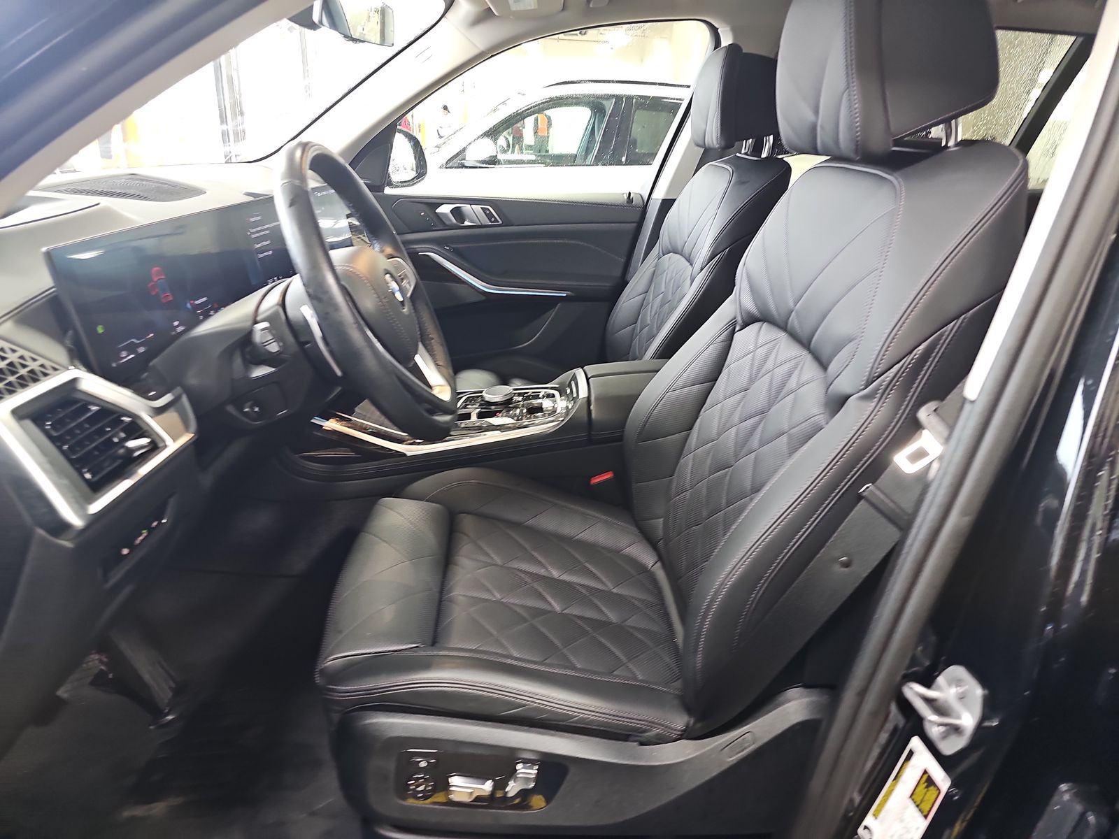 2024 BMW X7 xDrive40i AWD