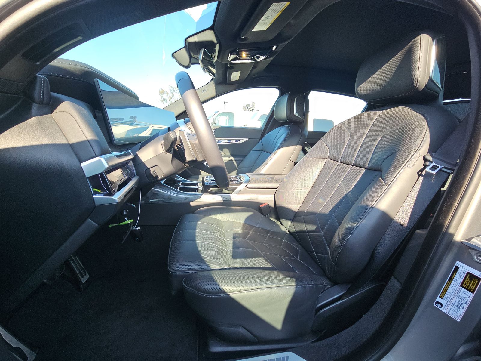 2024 BMW 7 Series 740i RWD