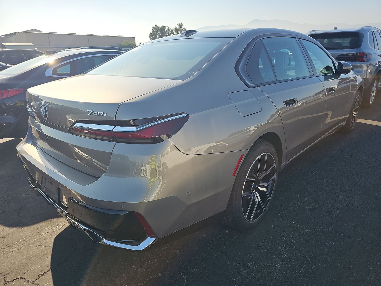 2024 BMW 7 Series 740i RWD