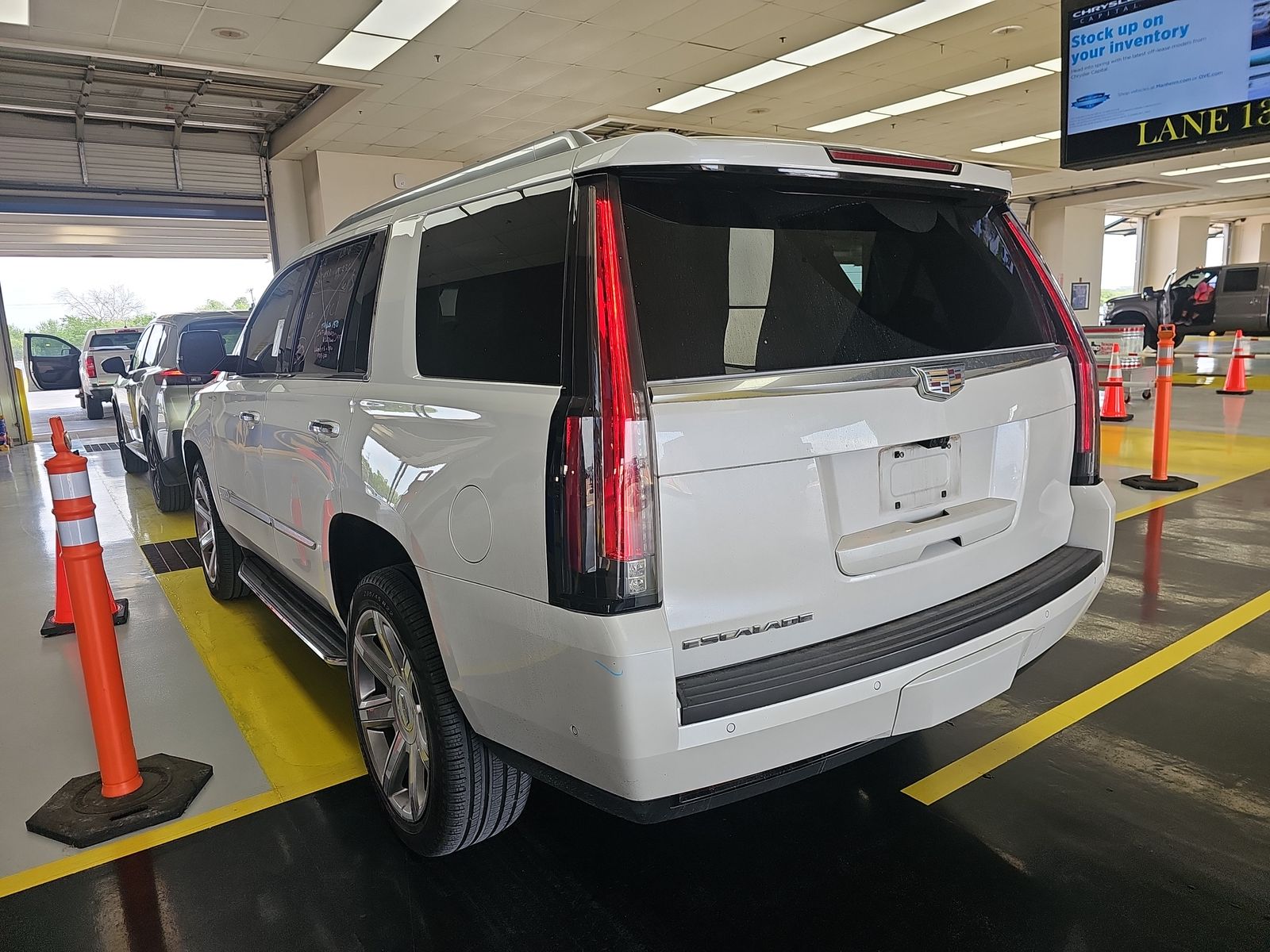 2018 Cadillac Escalade Luxury RWD