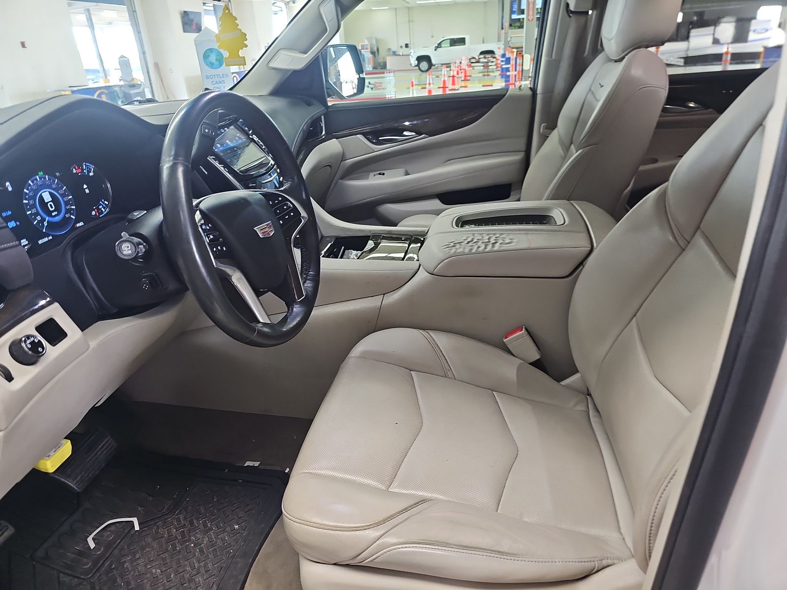 2018 Cadillac Escalade Luxury RWD
