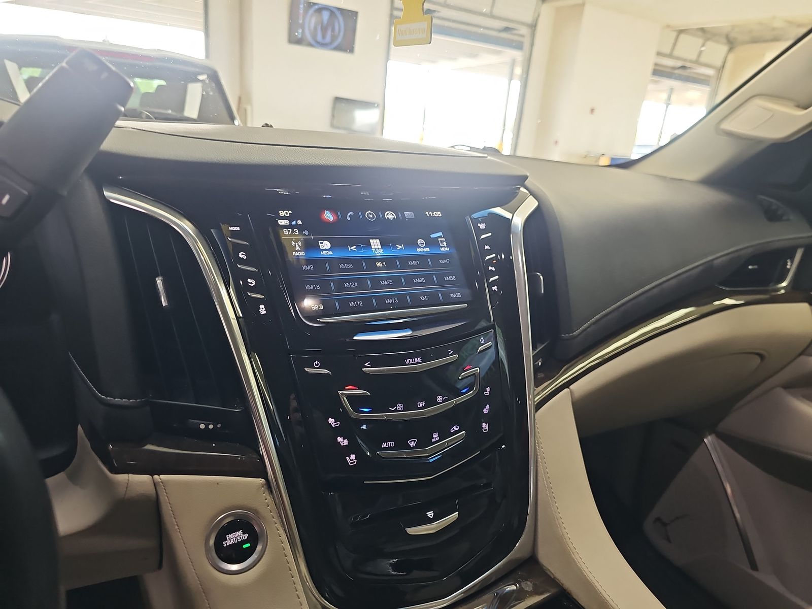 2018 Cadillac Escalade Luxury RWD