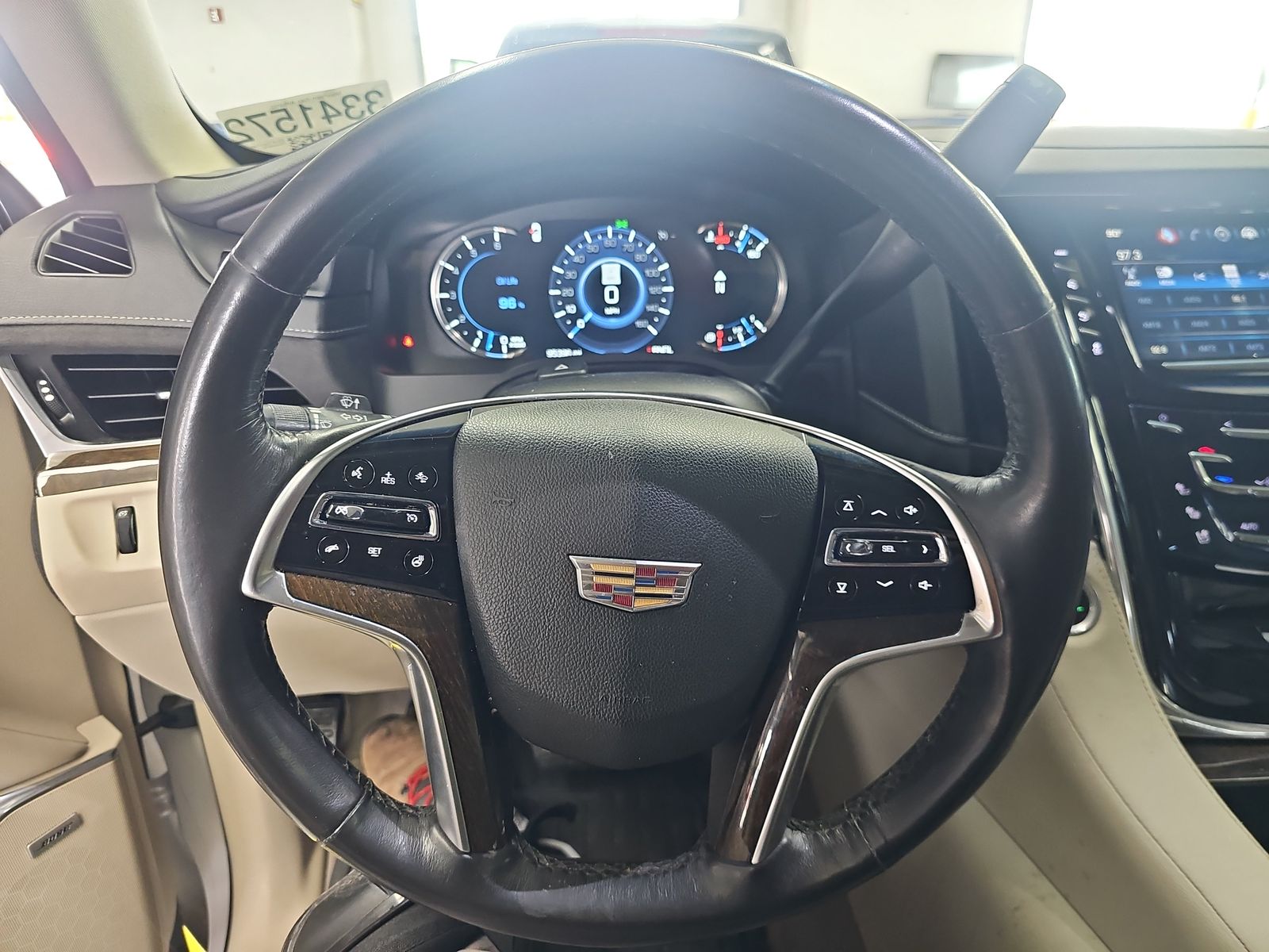2018 Cadillac Escalade Luxury RWD