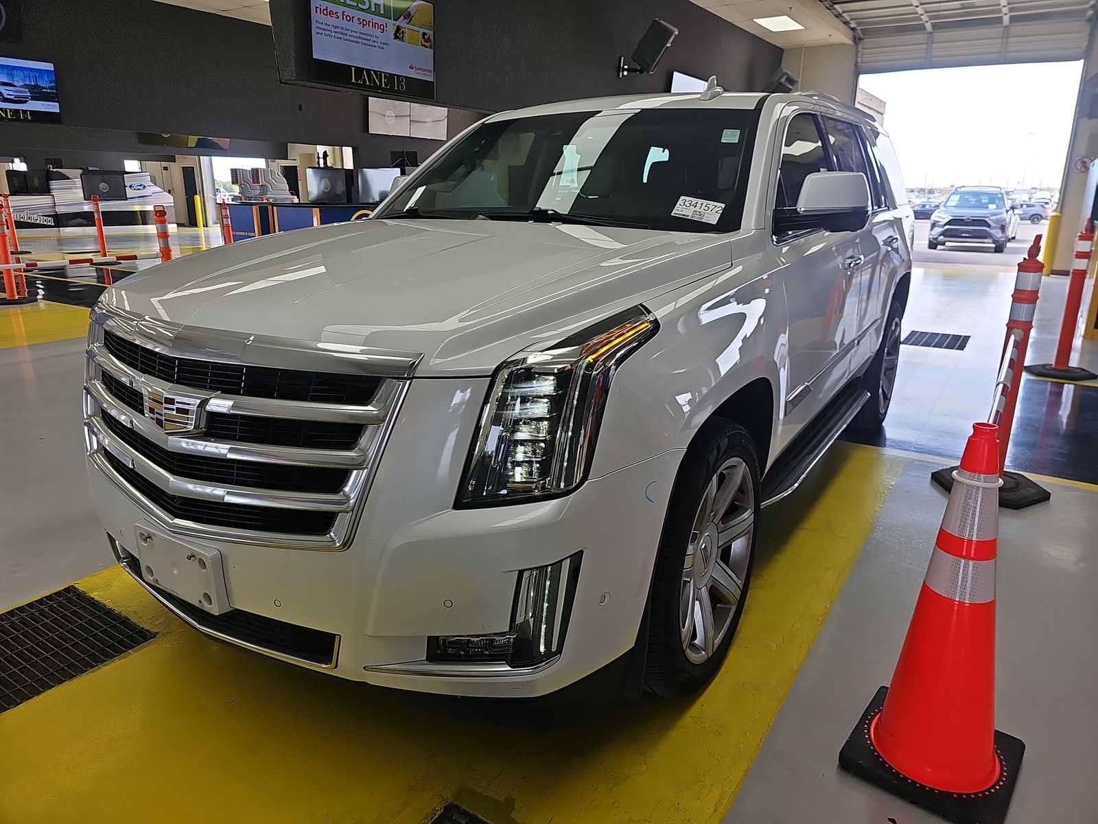 2018 Cadillac Escalade Luxury RWD