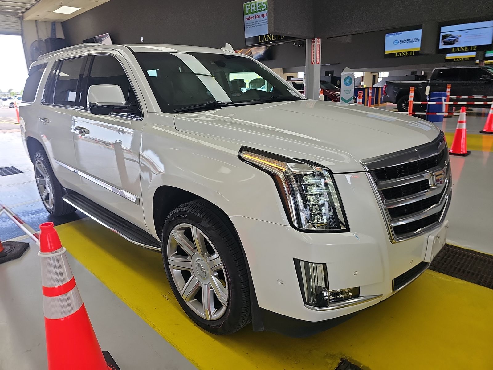 2018 Cadillac Escalade Luxury RWD