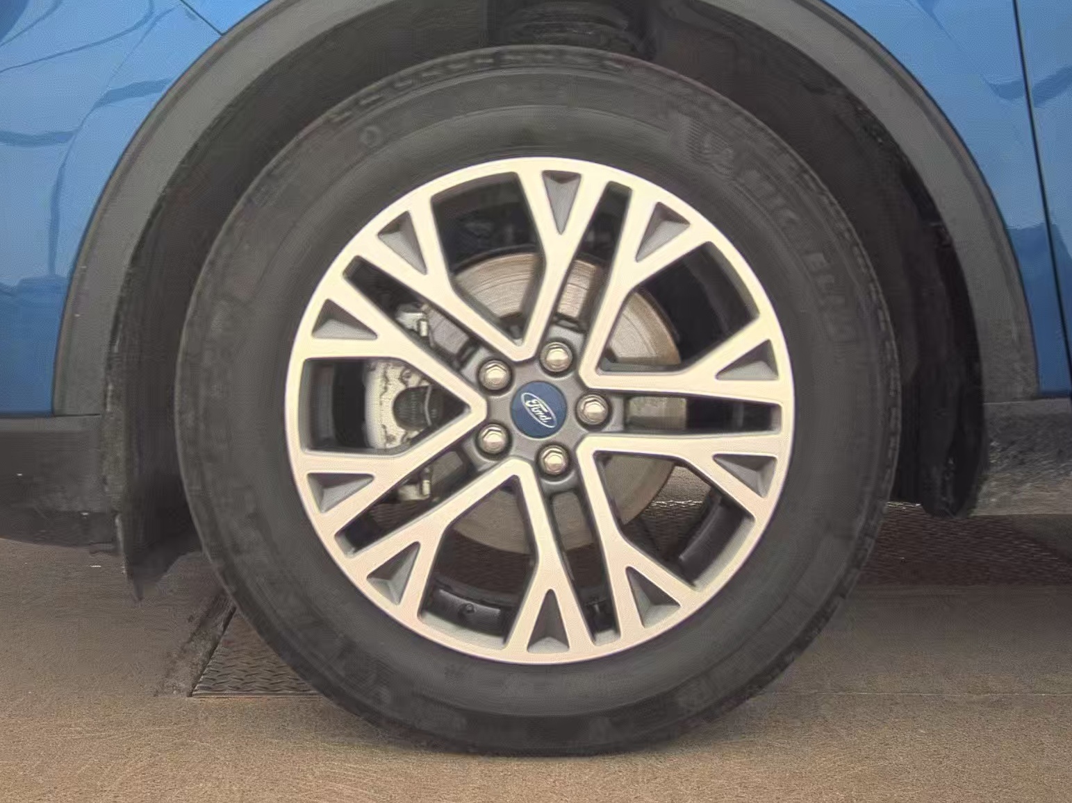 2022 Ford Escape Hybrid SEL FWD