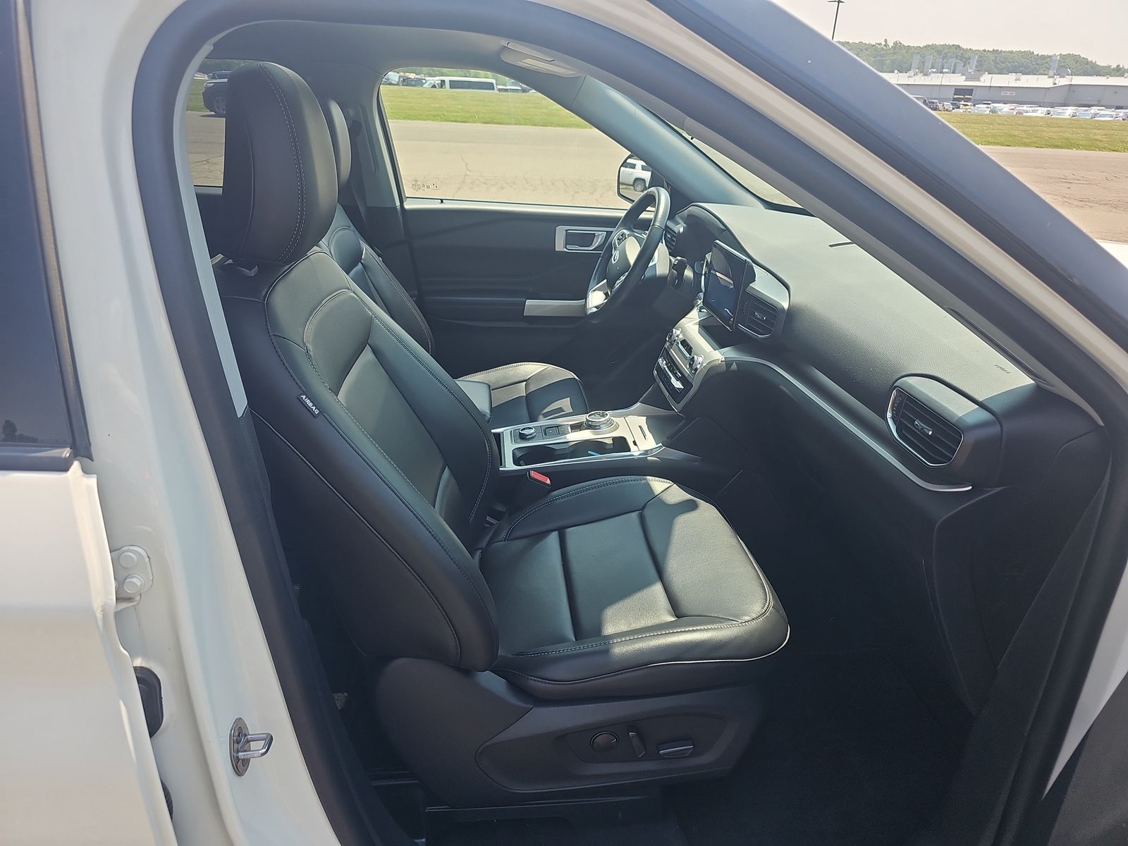 2022 Ford Explorer XLT AWD