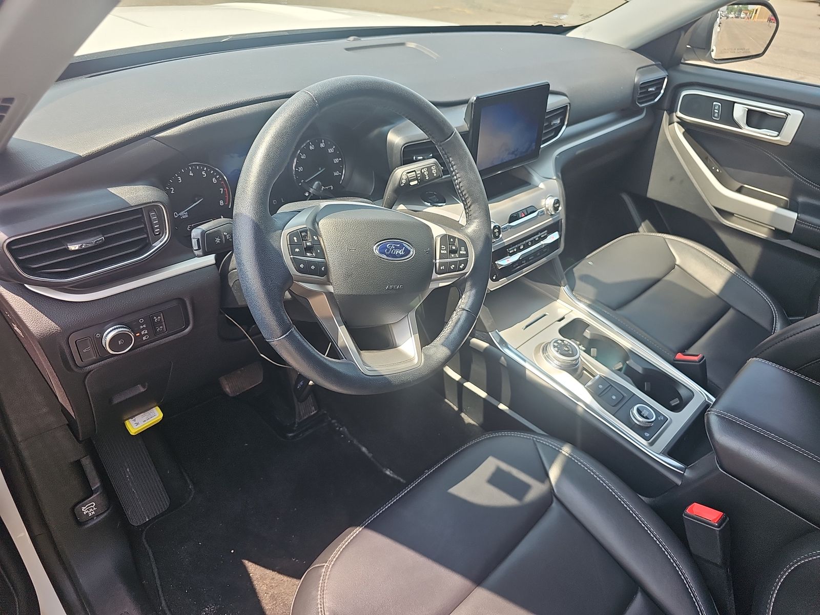 2022 Ford Explorer XLT AWD