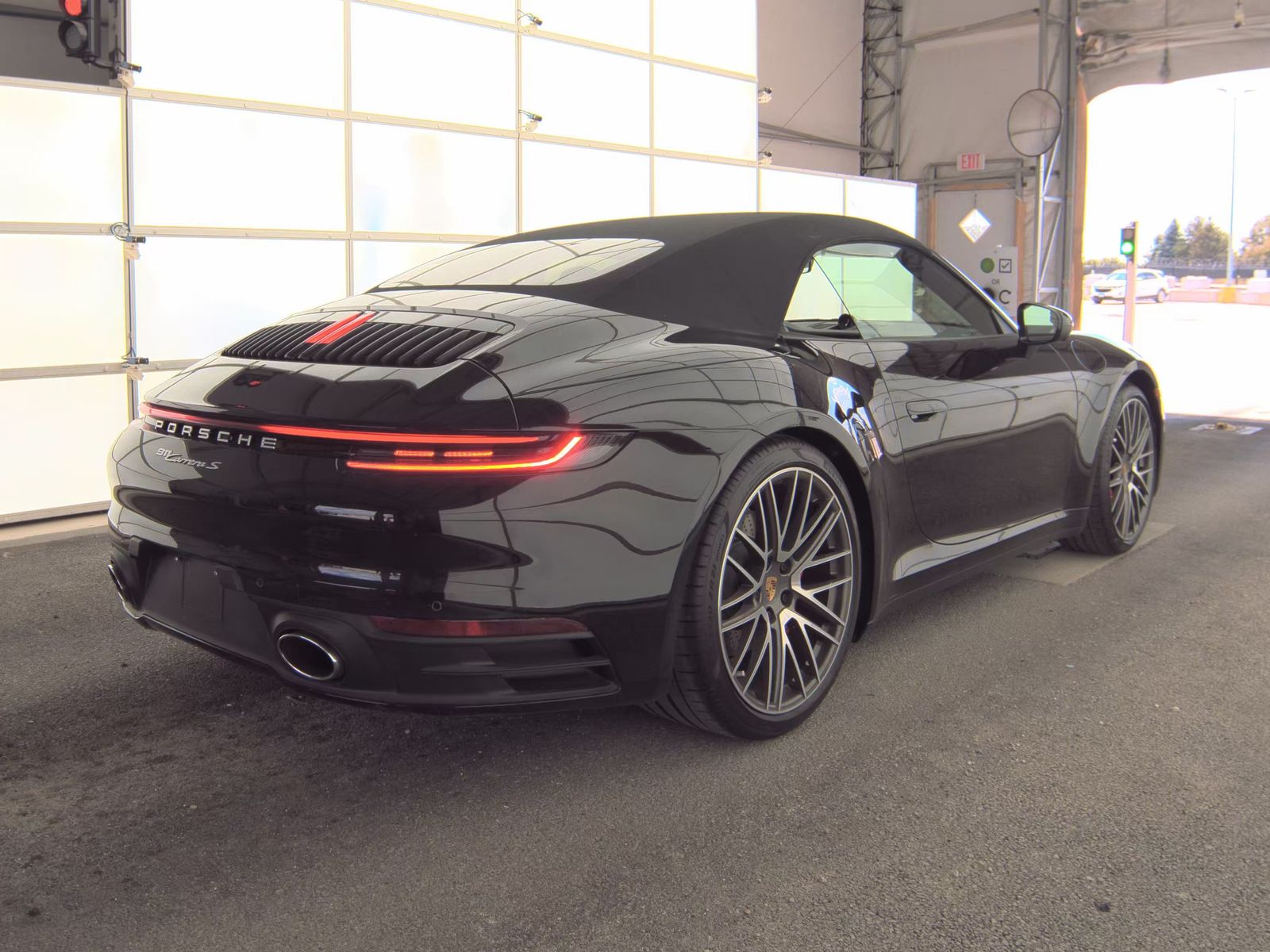 2024 Porsche 911 Carrera S RWD