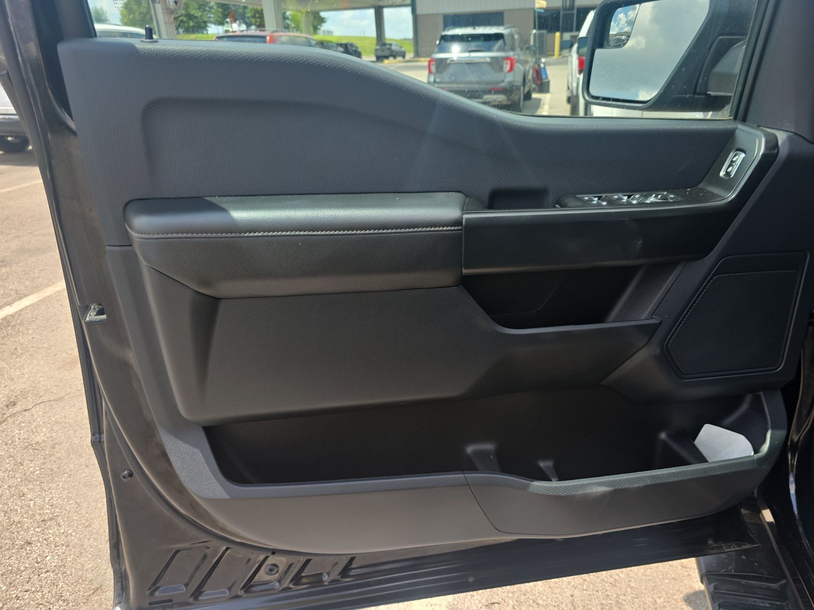 2023 Ford F-150 XL AWD