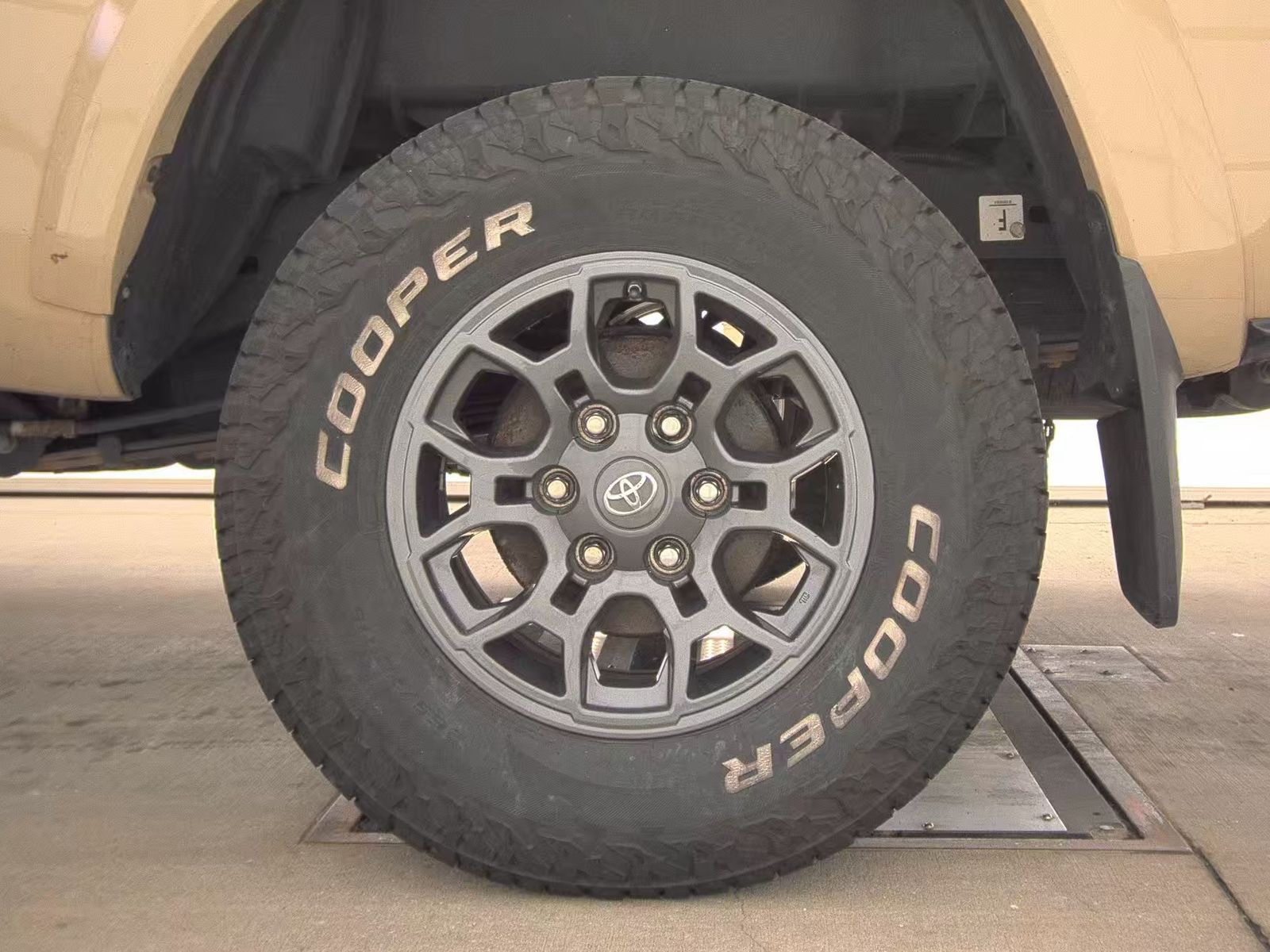 2018 Toyota Tacoma SR5 AWD