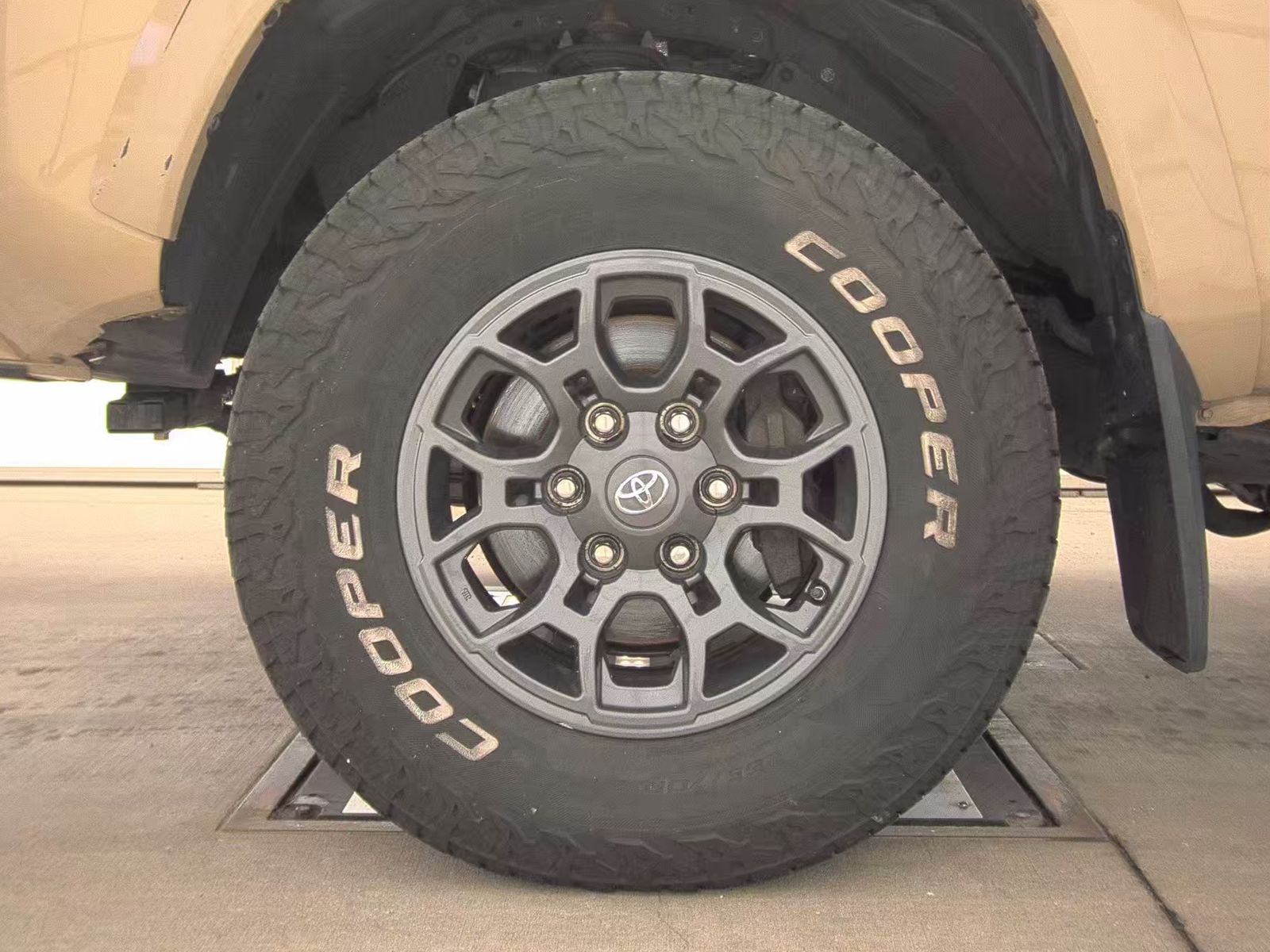 2018 Toyota Tacoma SR5 AWD