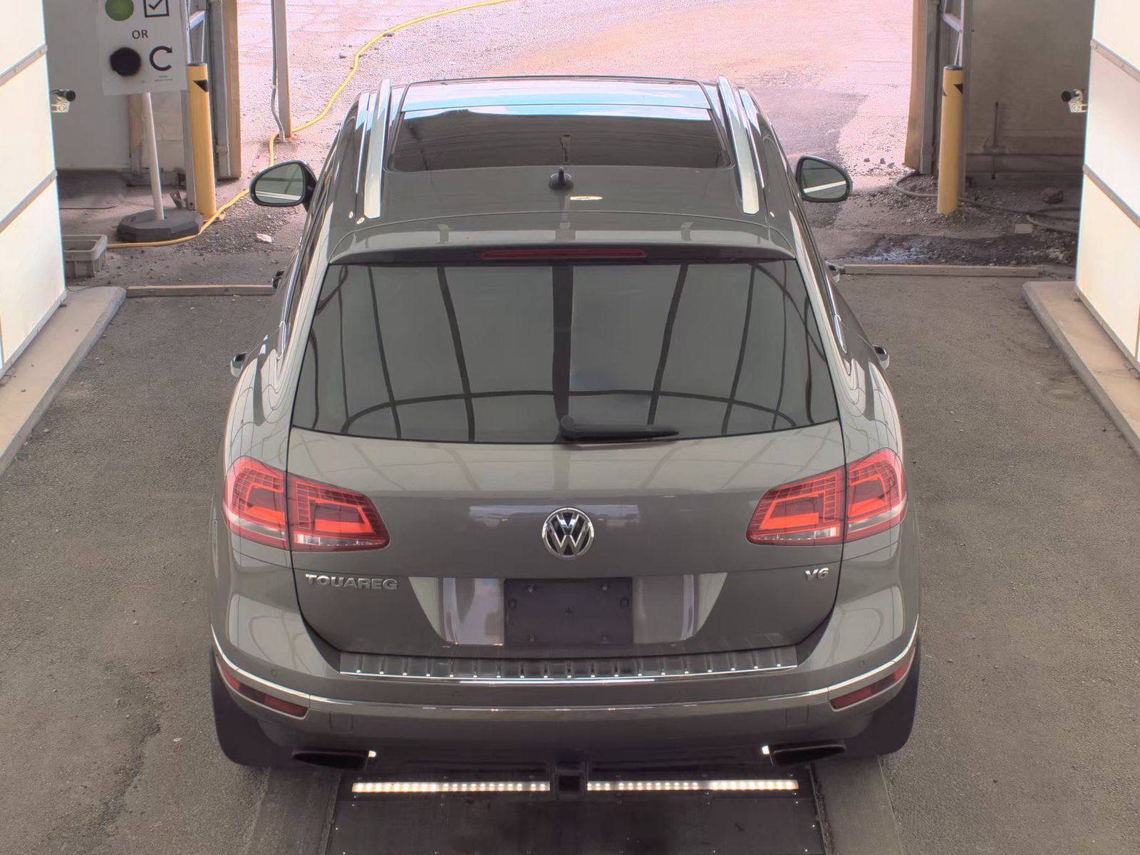 2017 Volkswagen Touareg 3.6L Wolfsburg Edition AWD