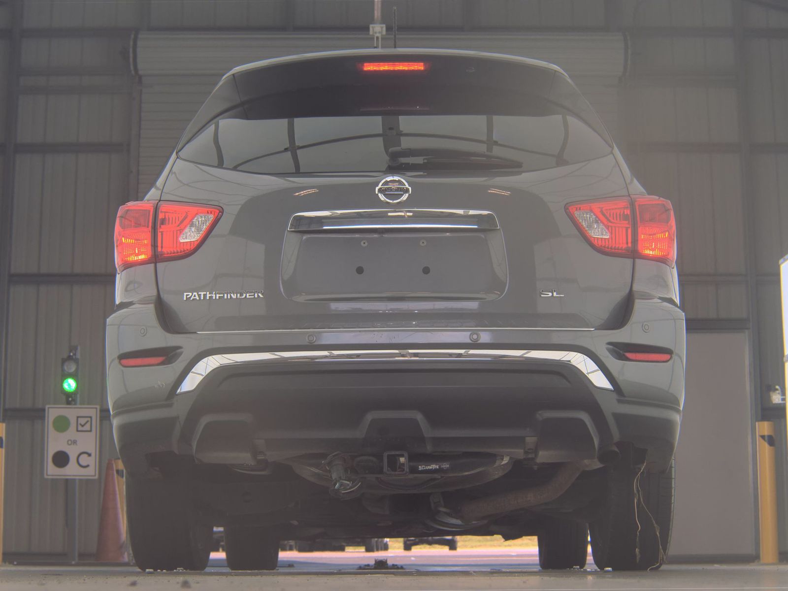 2017 Nissan Pathfinder SL FWD