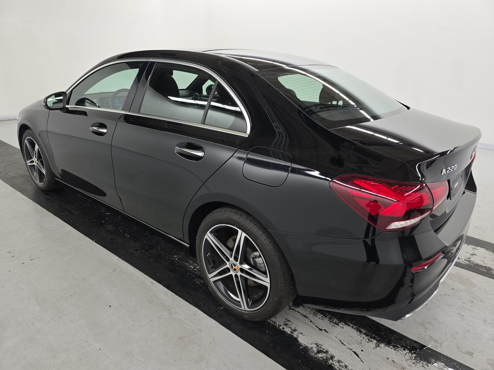 2022 Mercedes-Benz A-Class A 220 FWD