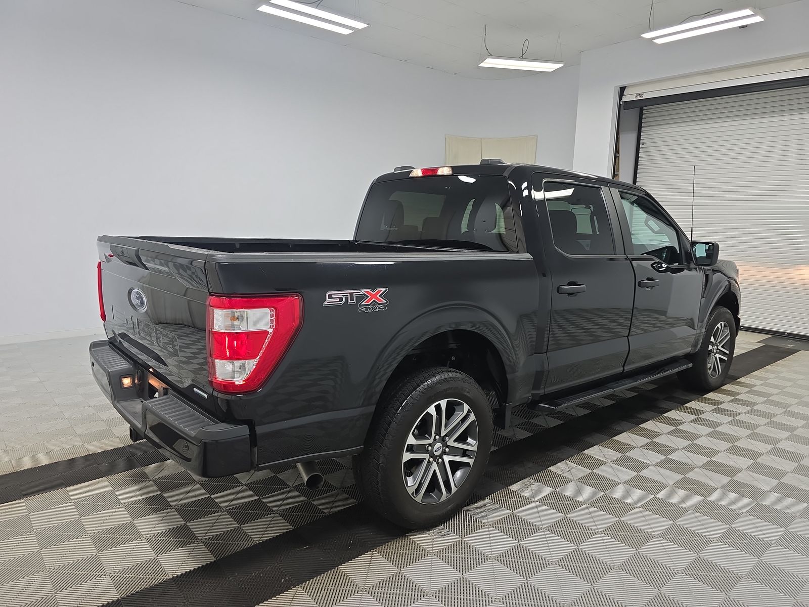 2023 Ford F-150 XL AWD