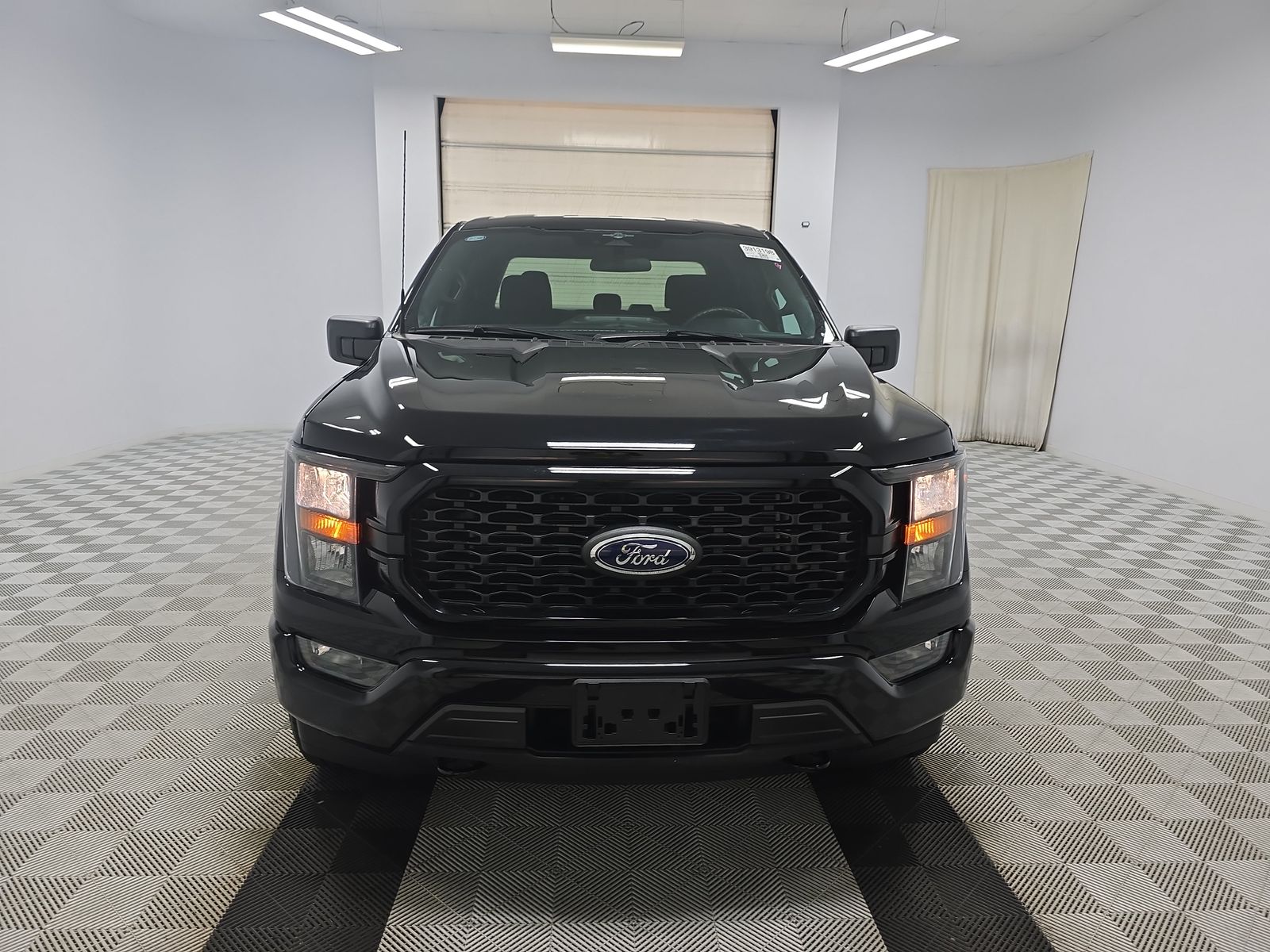 2023 Ford F-150 XL AWD